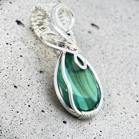 Handmade Wire-wrapped Malachite Necklace - Mother's Day Mini Pendant