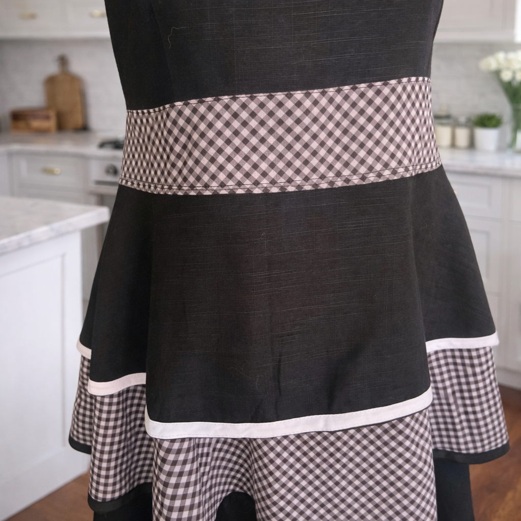 Vintage-Inspired Handmade Apron – Gingham & Black Cotton