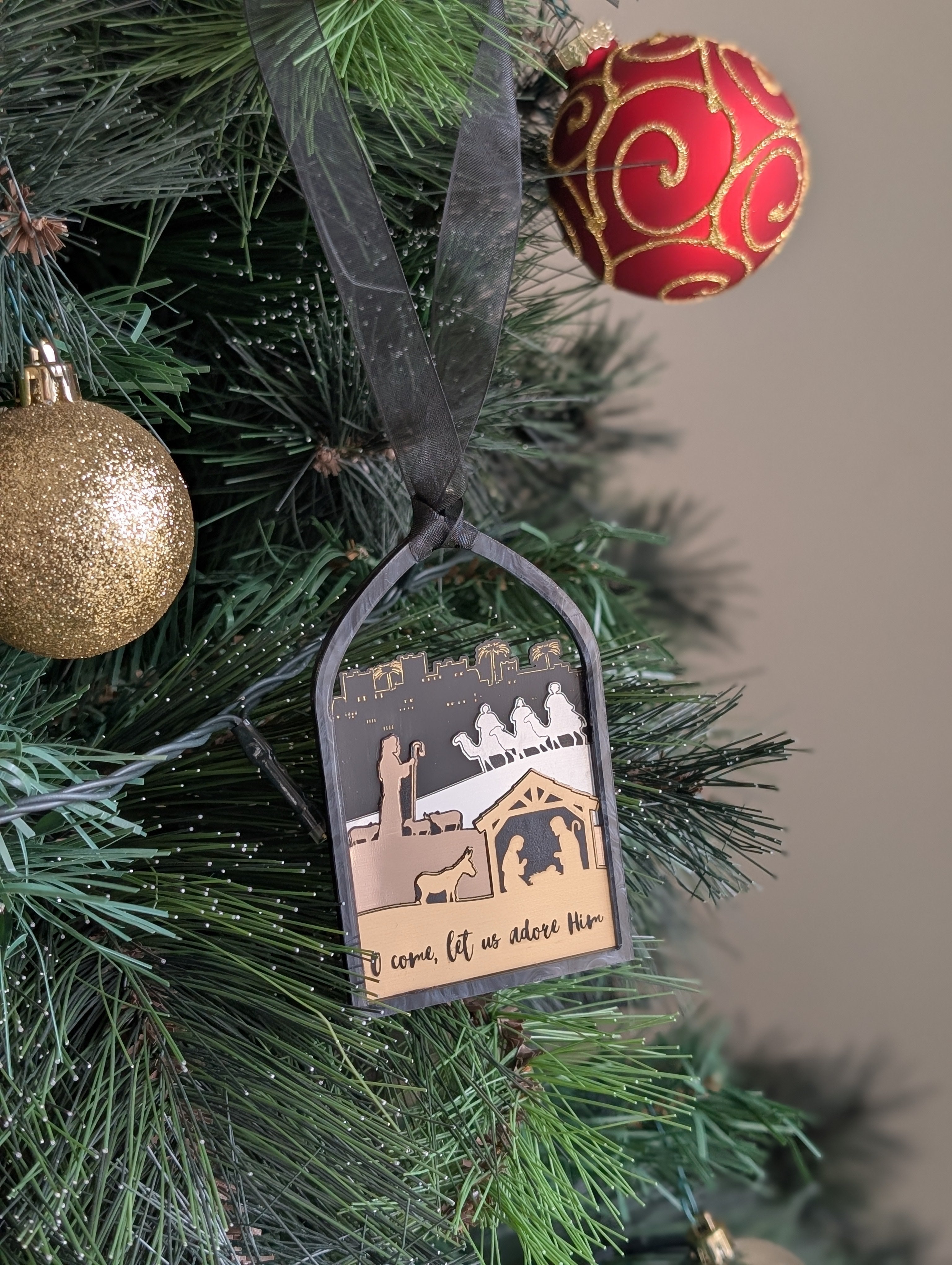 ORNAMENT "O, come let us adore Him"