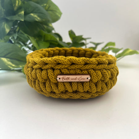 Mini crochet basket - colour Spicy Yellow