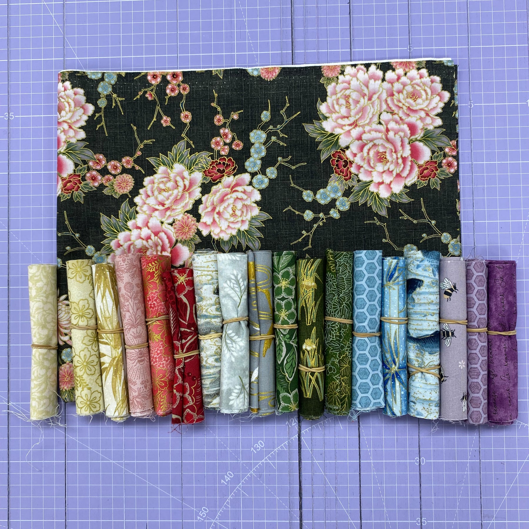 Oriental Logs - A Double Bed, Lounge or King Single quilt