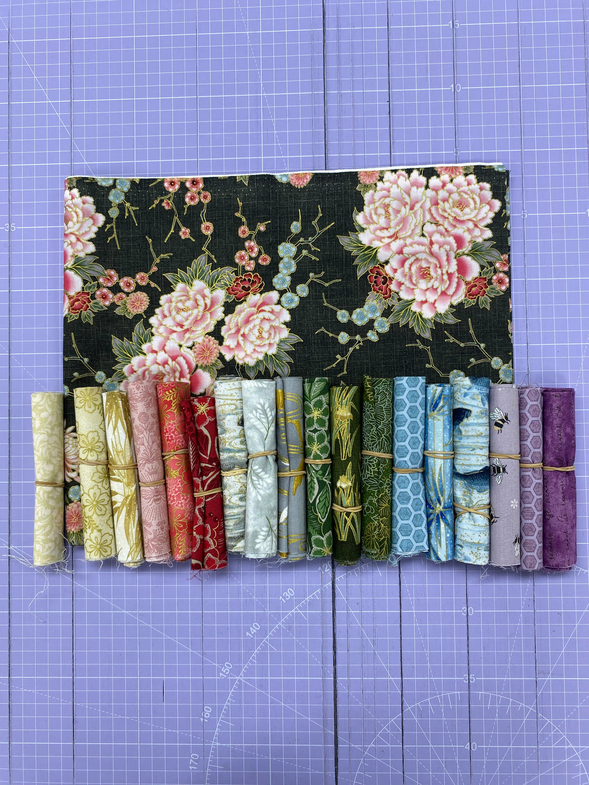 Oriental Logs - A Double Bed, Lounge or King Single quilt