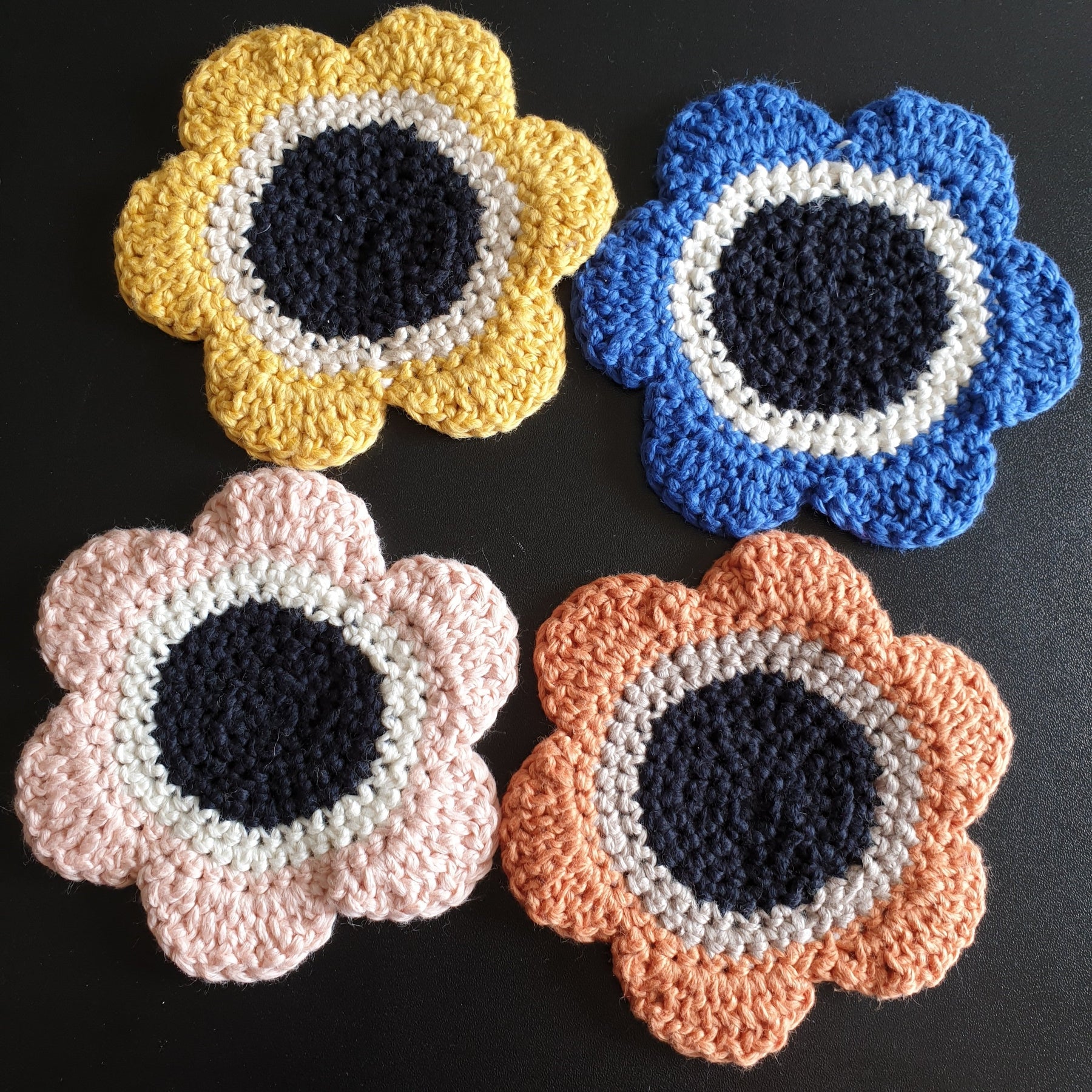 Hand knitted Daisy Flower Soft Coaster : Green Yellow Orange
