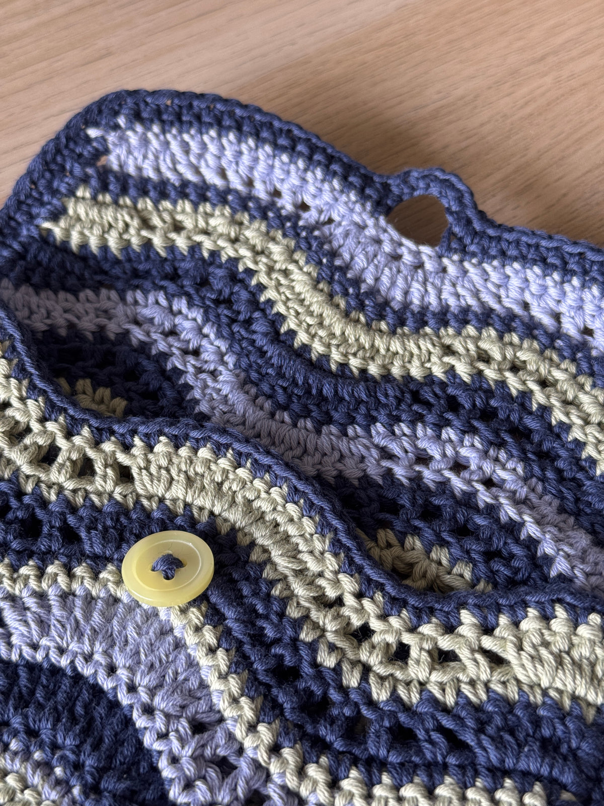 Kindle Sleeve | Handmade Crochet E-reader Accessary | Waves Ver. Cotton Yarn
