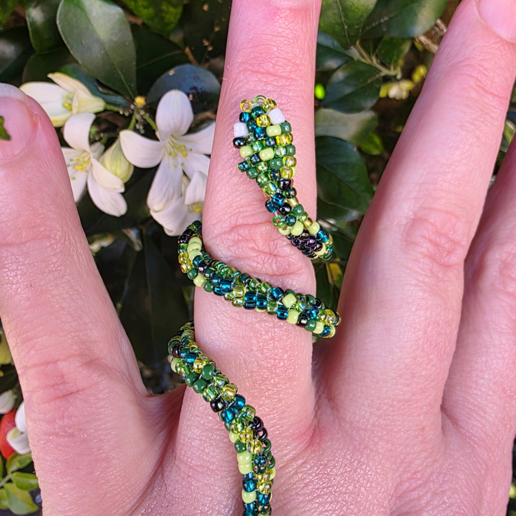 Flexible Beaded Snake Ring - Greenie
