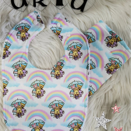 'That Bear' Bib Set