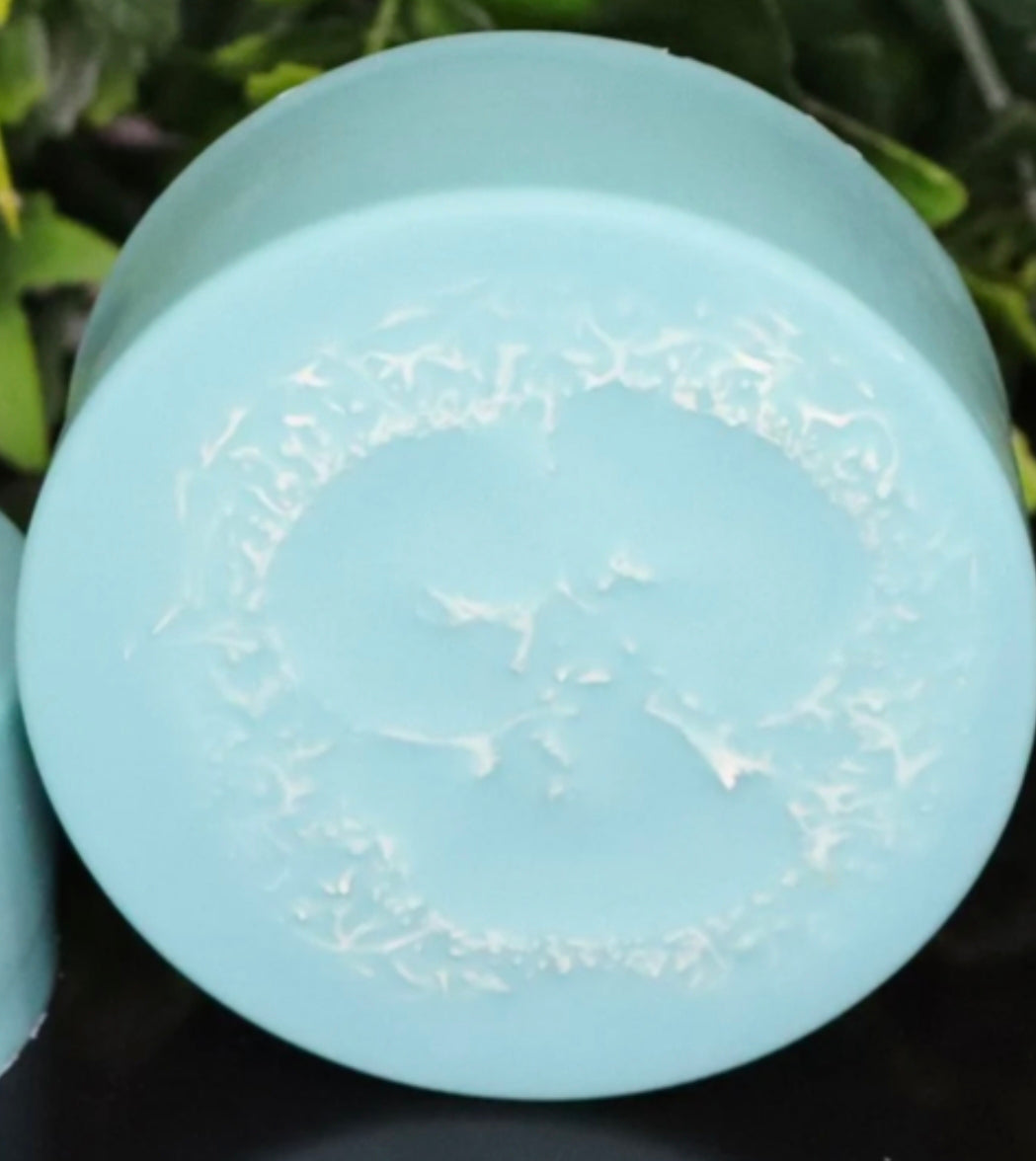 Handmade Australian Goats Milk- Coconut Island & Lavender Loofah Soap Bars