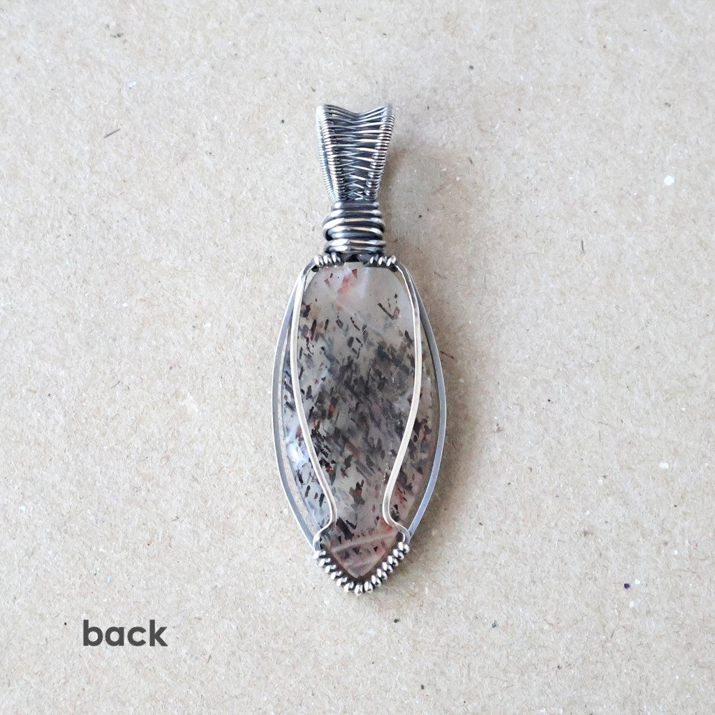 Handcrafted Rainbow Lattice Sunstone Pendant - Talisman of Abundant Blessings