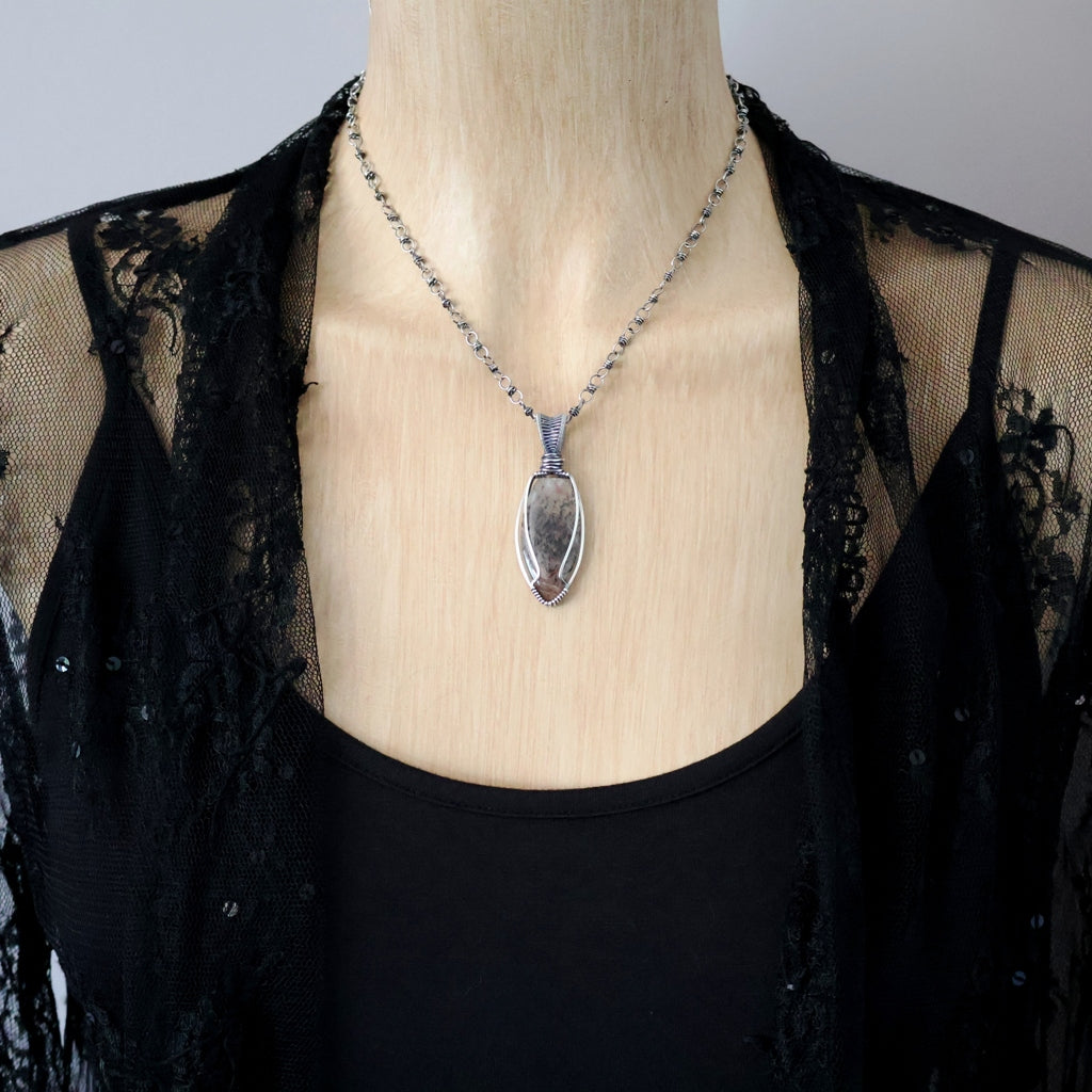 Handcrafted Rainbow Lattice Sunstone Pendant - Talisman of Abundant Blessings