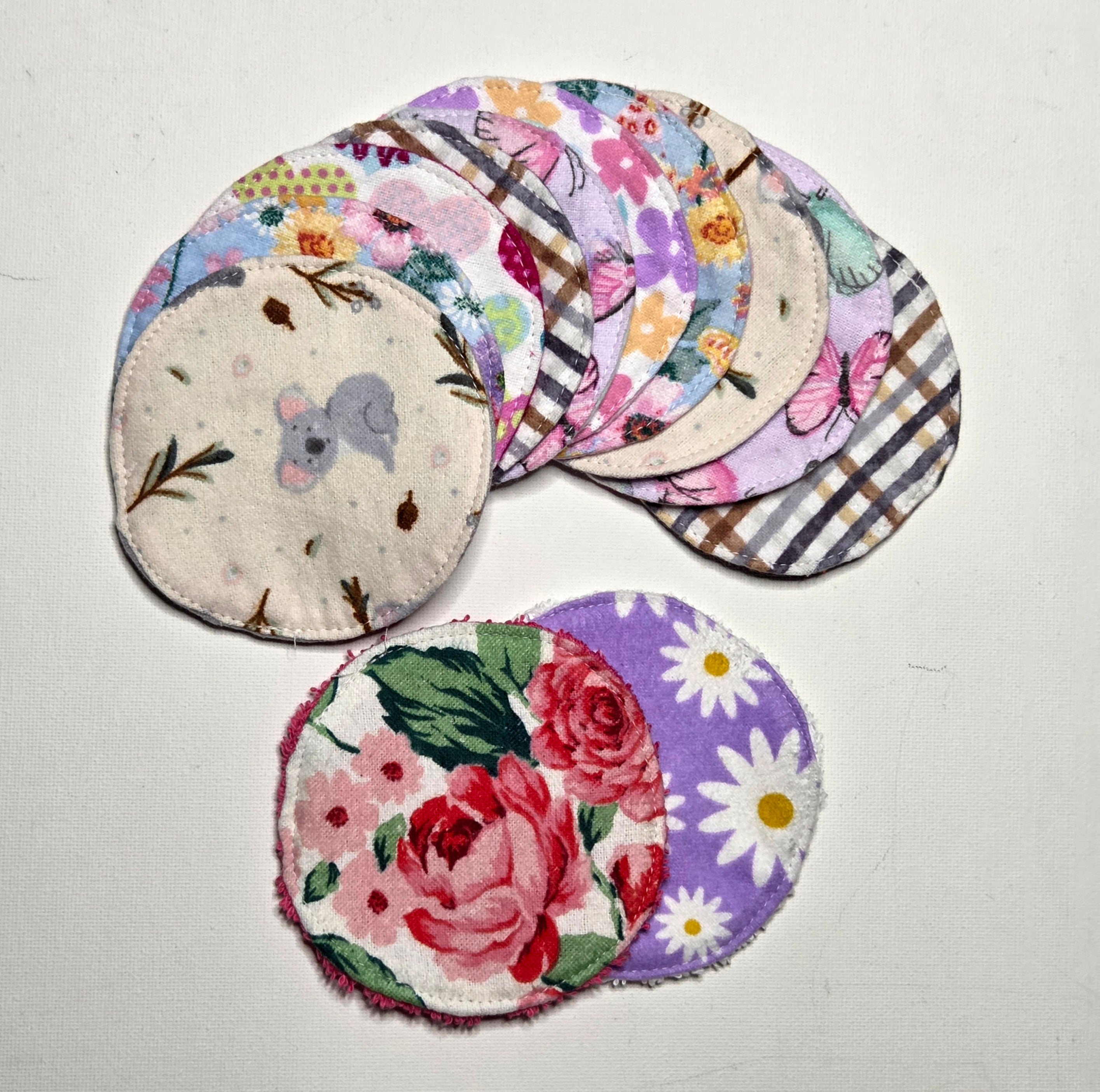 Make-up remover wipes and wet bag set