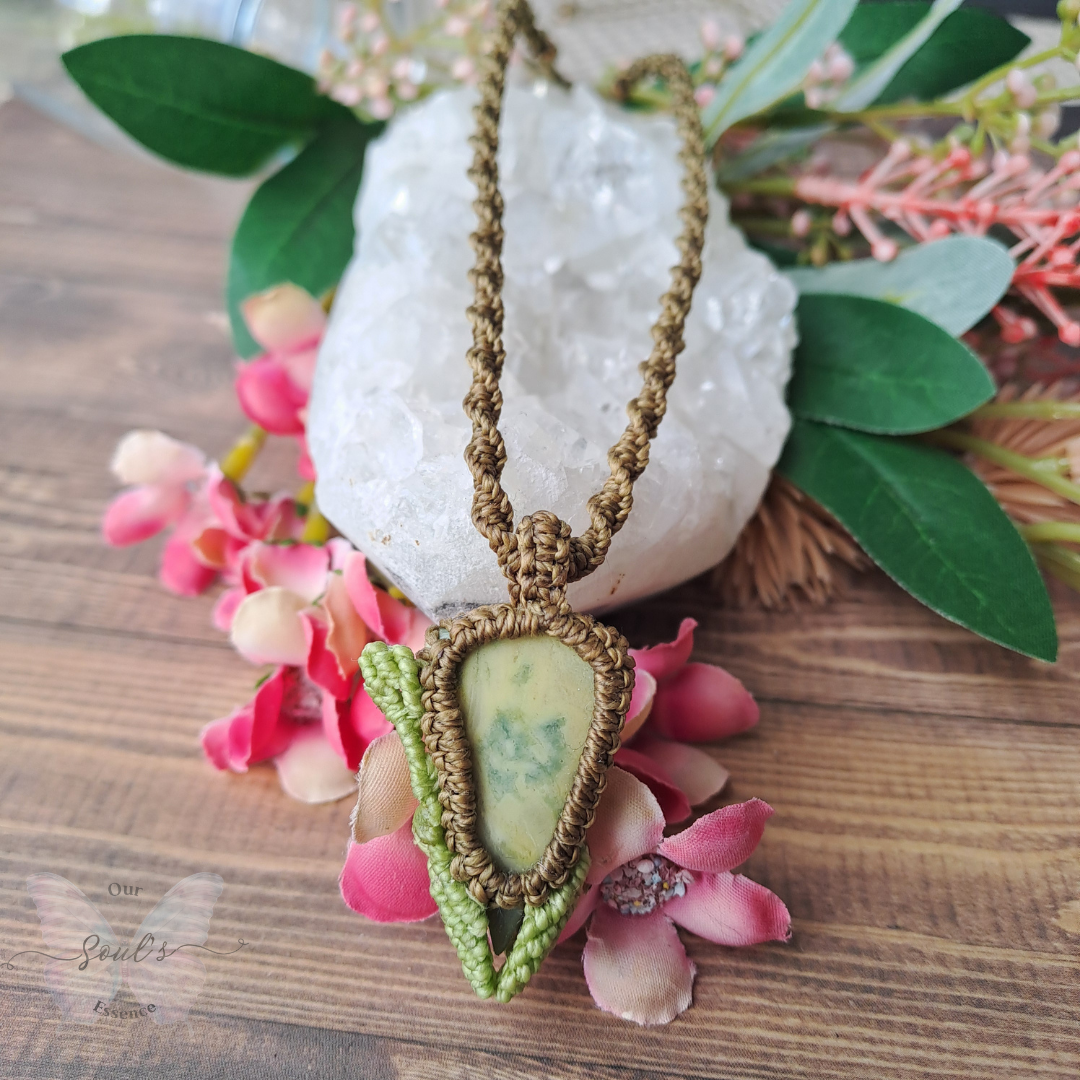 Lemon Chrysoprase Micro Macramé Necklace