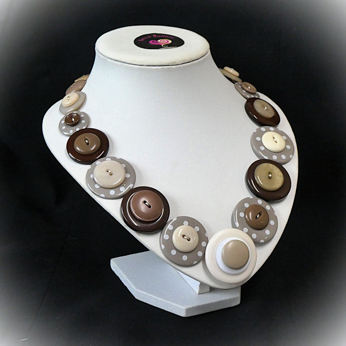 Button necklace - Cafe Latte