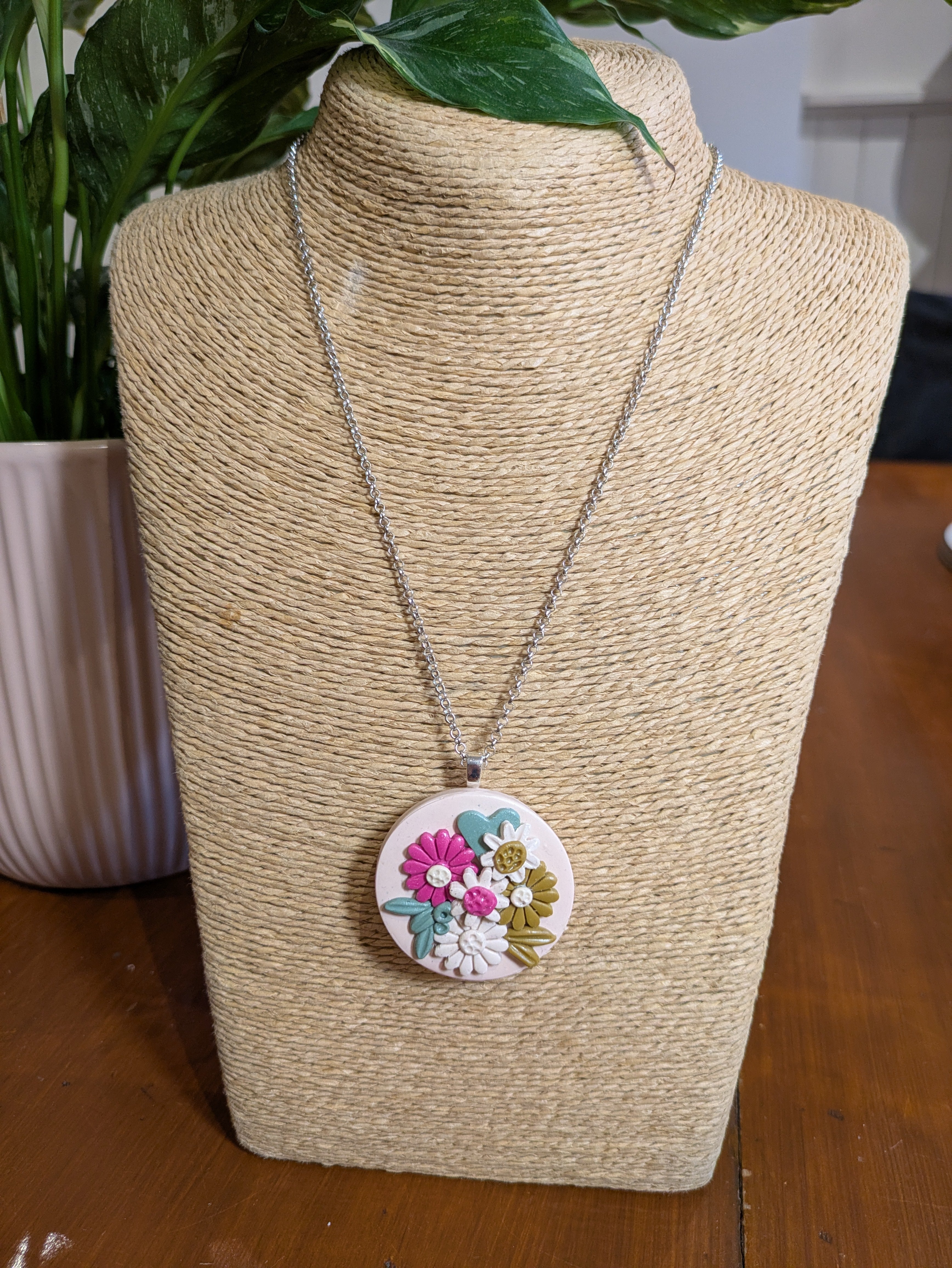 Flower Pendant - Pink/Olive