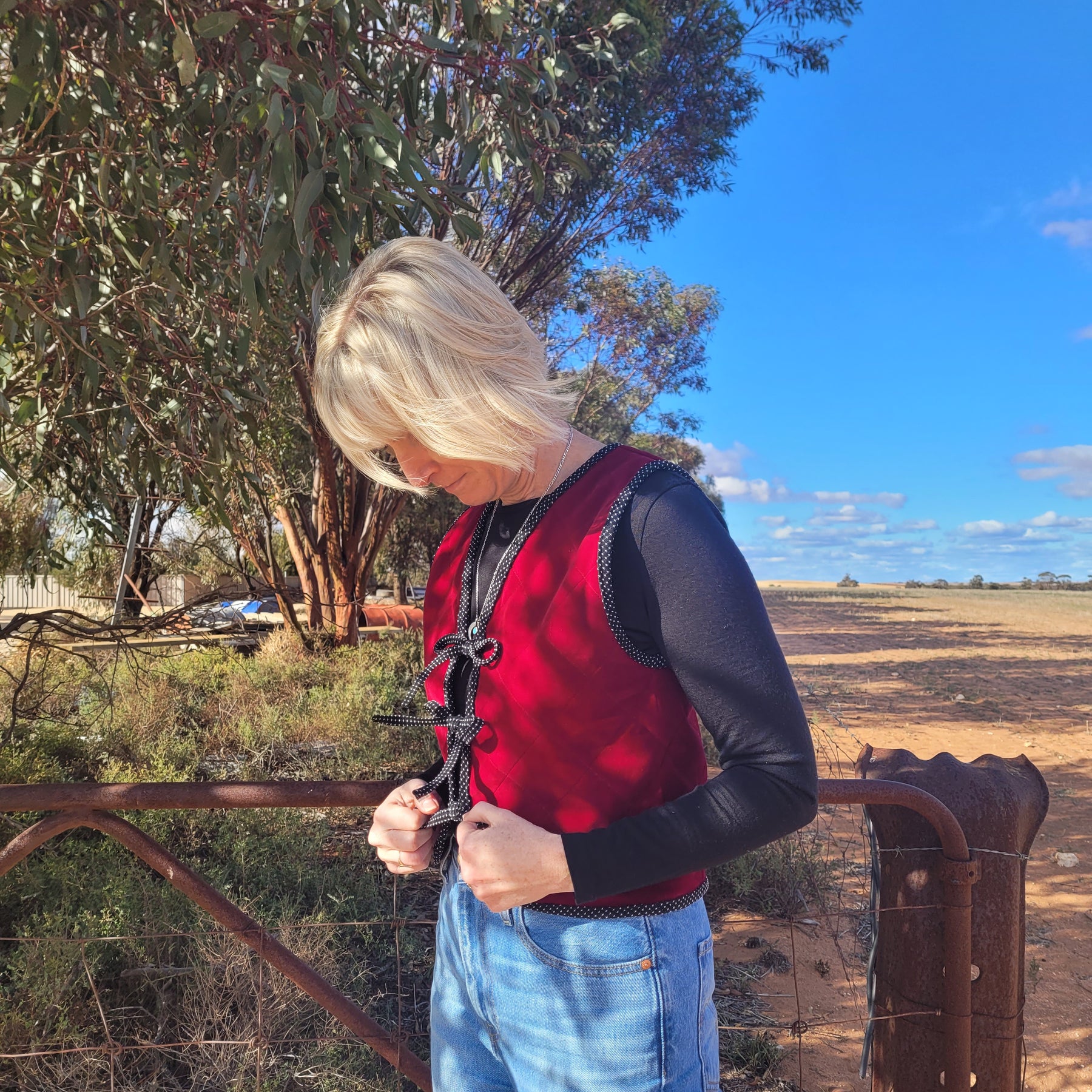 Gift Box - Reversible Tie Front Vest - XS/S