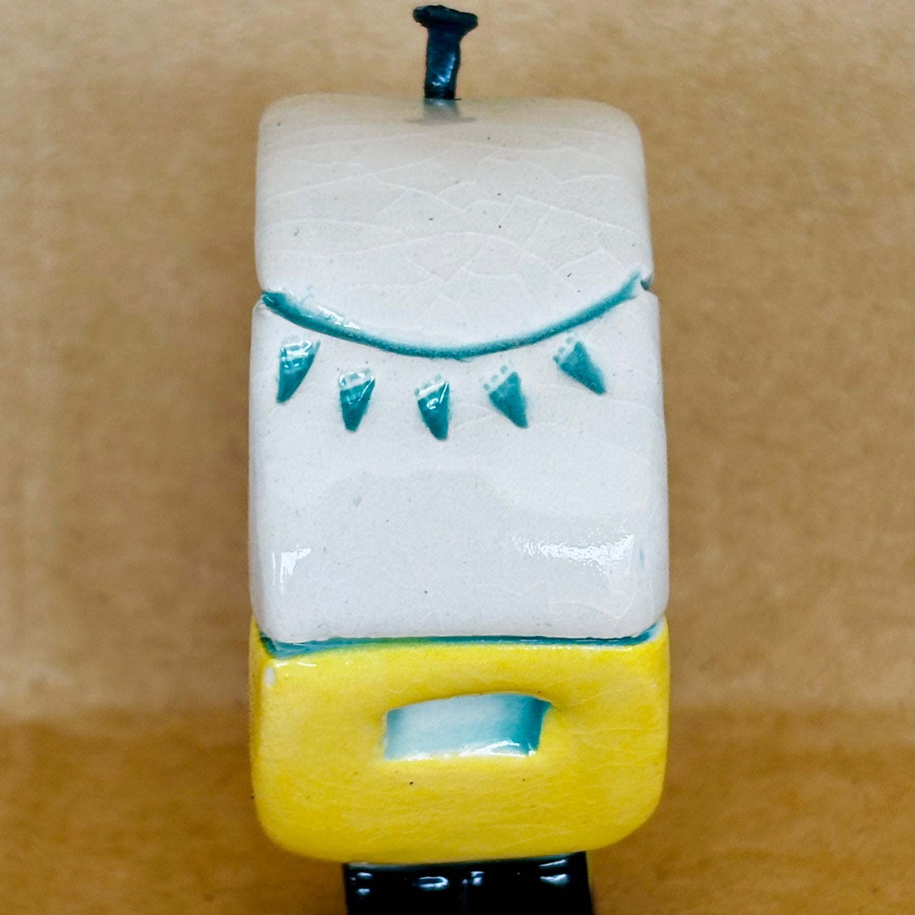 Small Retro Collectable Ceramic Caravan 4