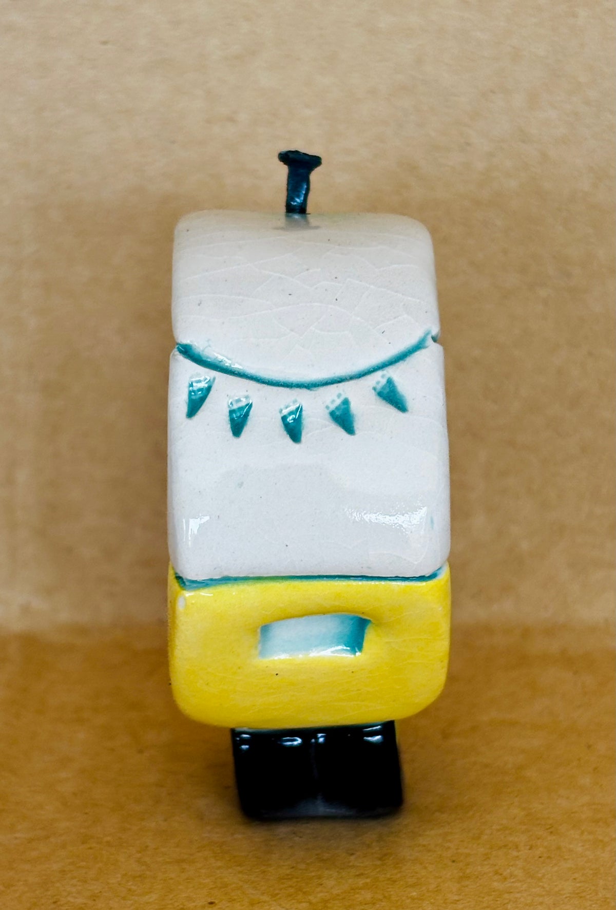 Small Retro Collectable Ceramic Caravan 4