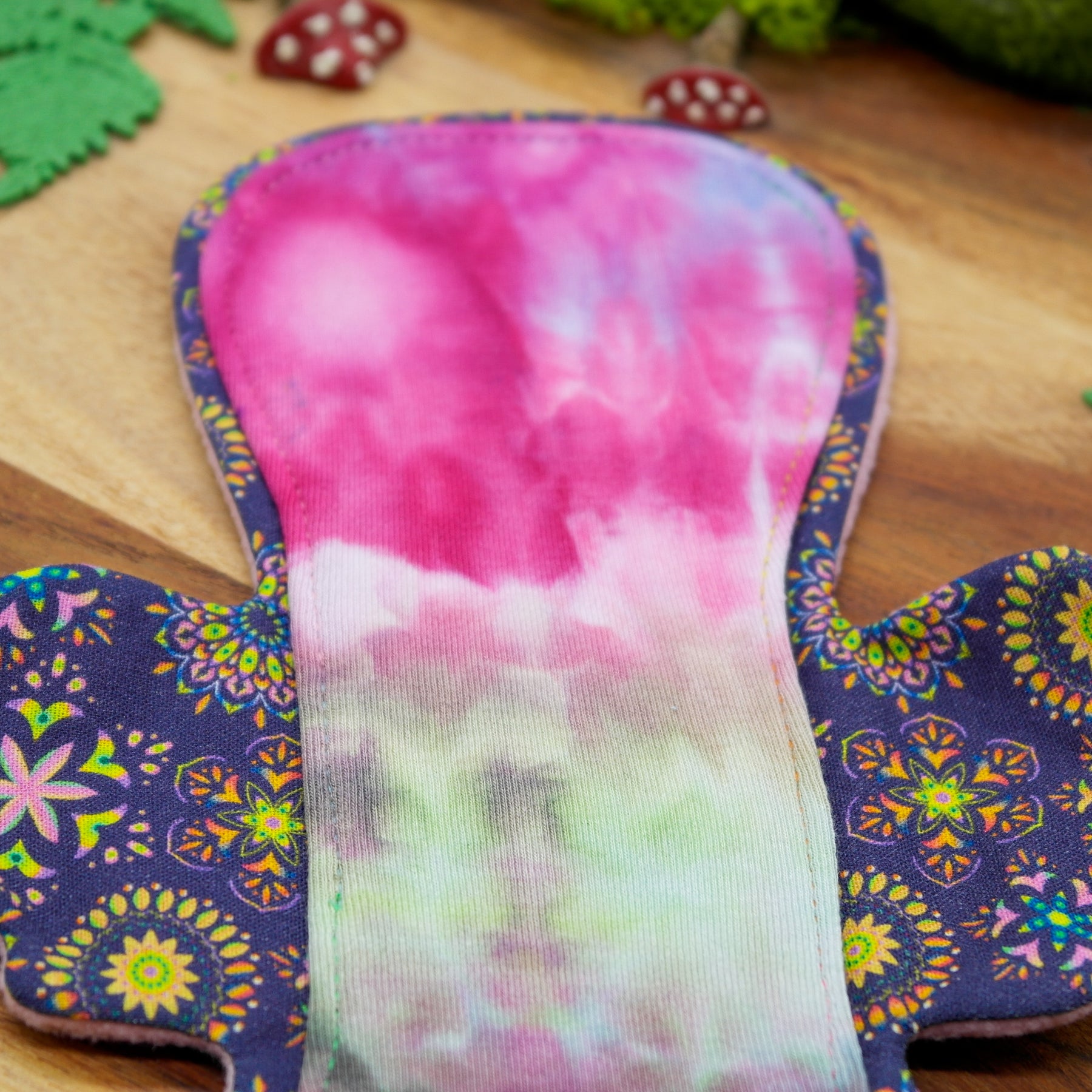 period self care Reusable cloth pad 10" Moderate (Flutter) - hippie vibes