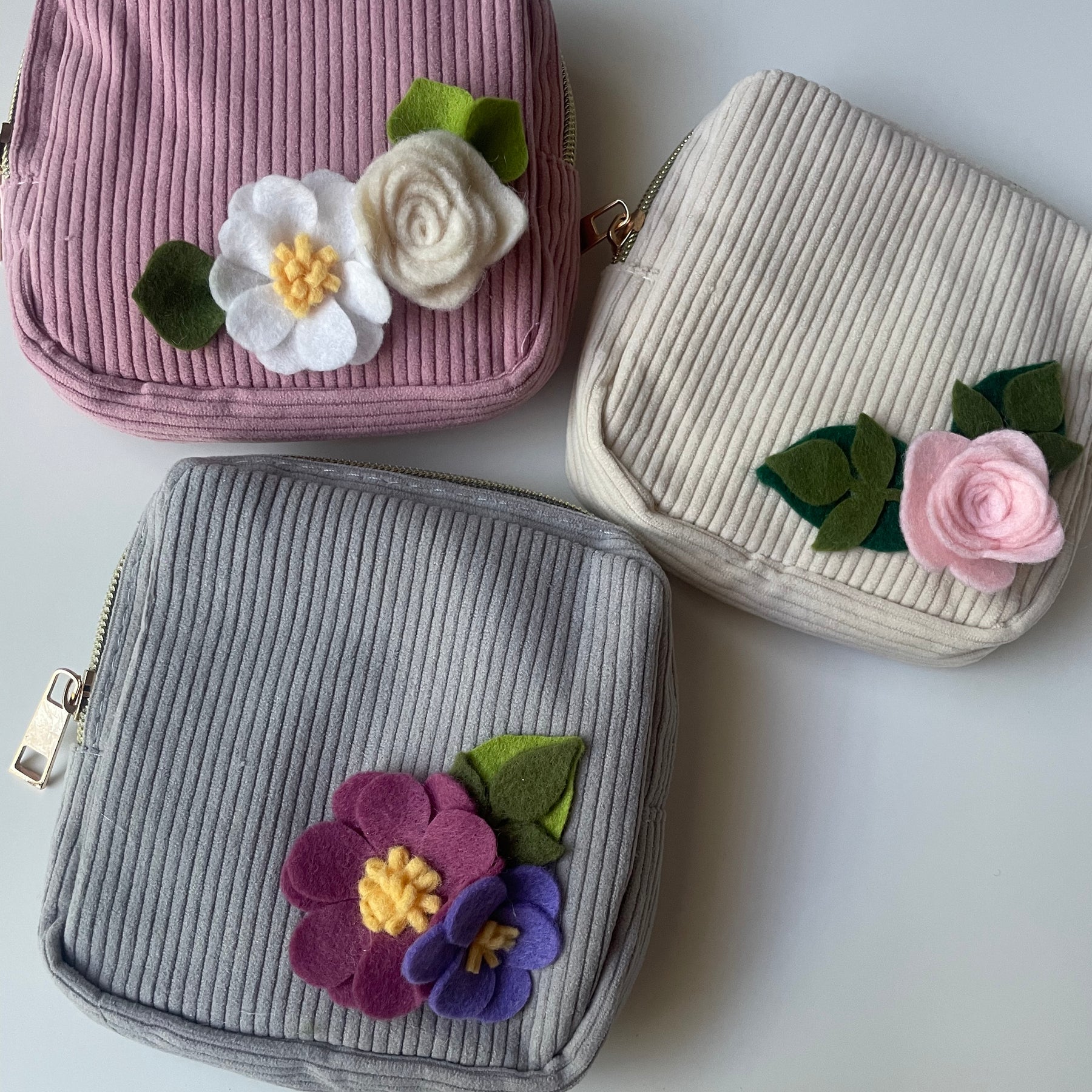 Petite Bloom Pouch
