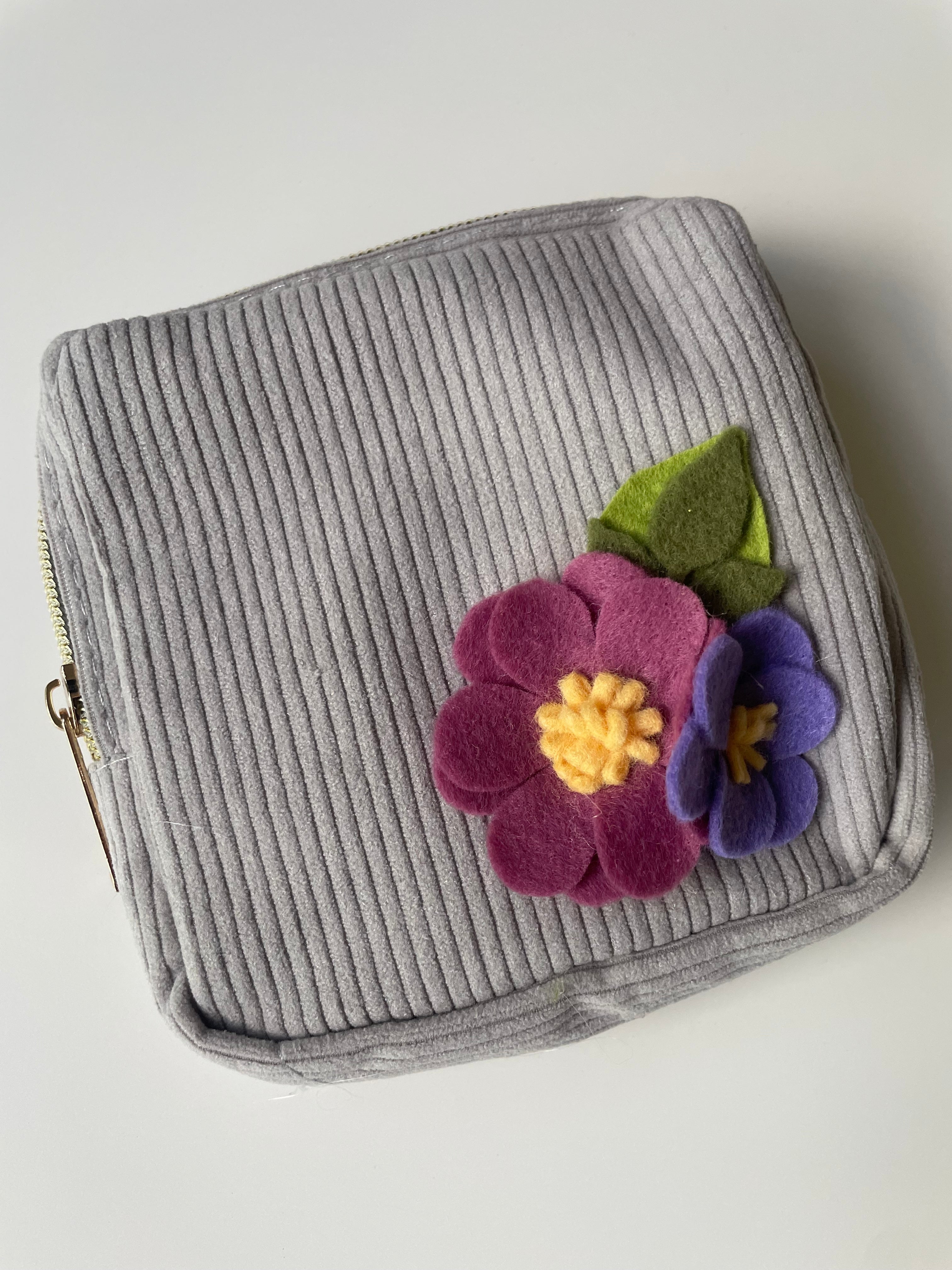 Petite Bloom Pouch