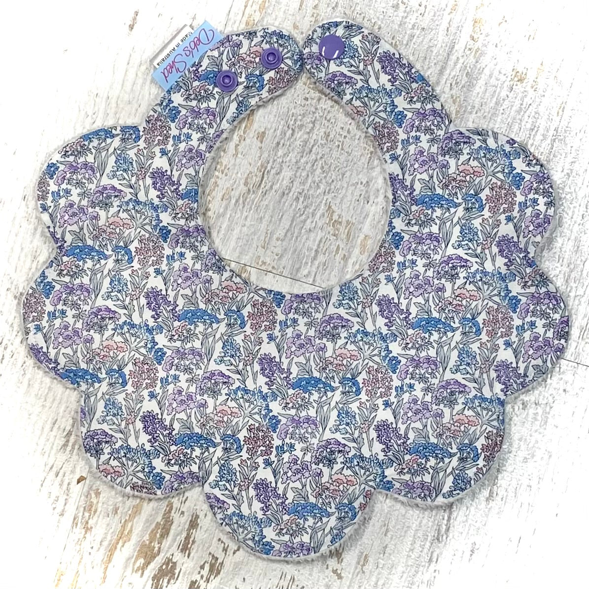 Scalloped Bib – Liberty Cotton