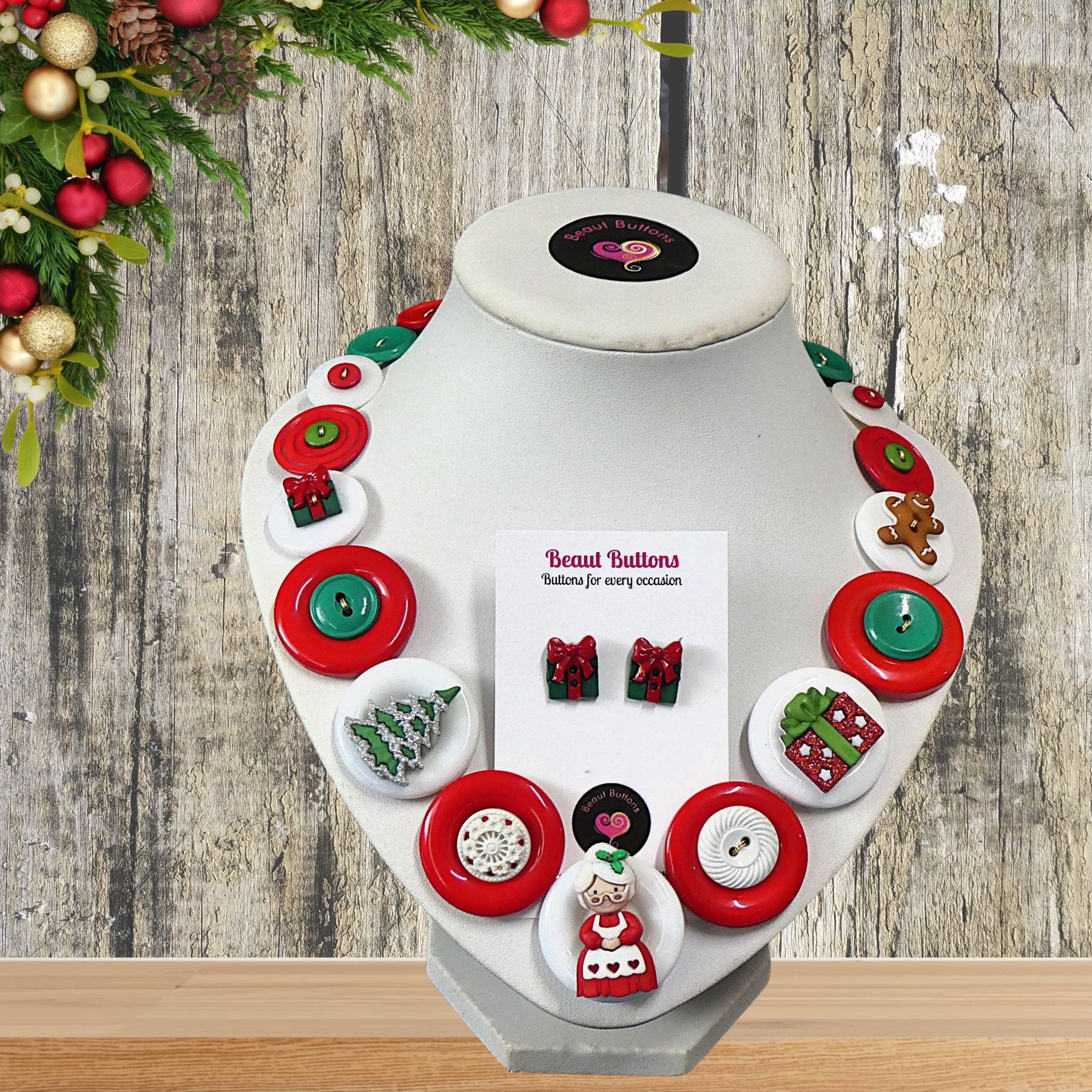 Mrs Christmas button necklace