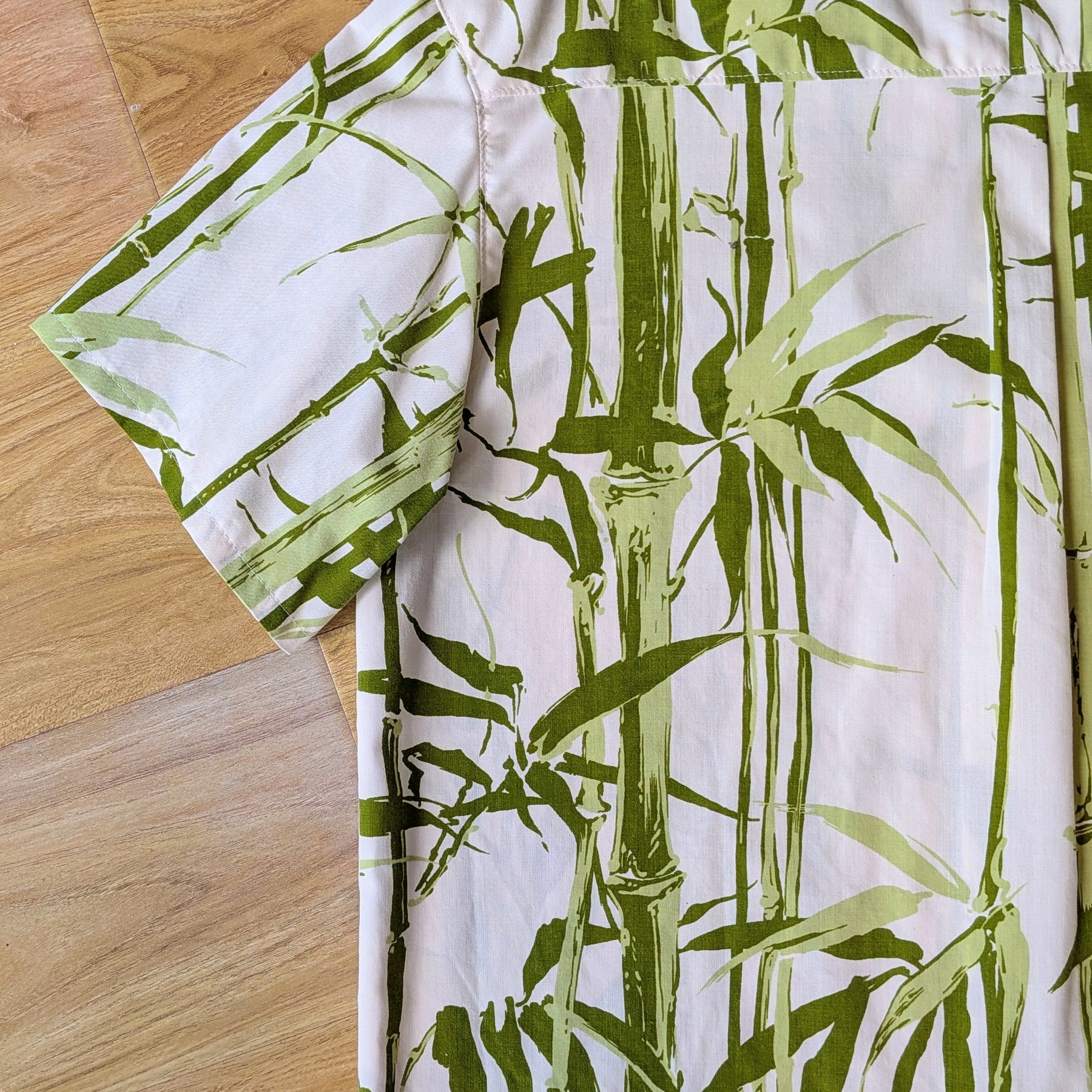 Upcycled Vintage 1970s Cotton Unisex Button-up Shirt (Green Bamboo & White / Size M)