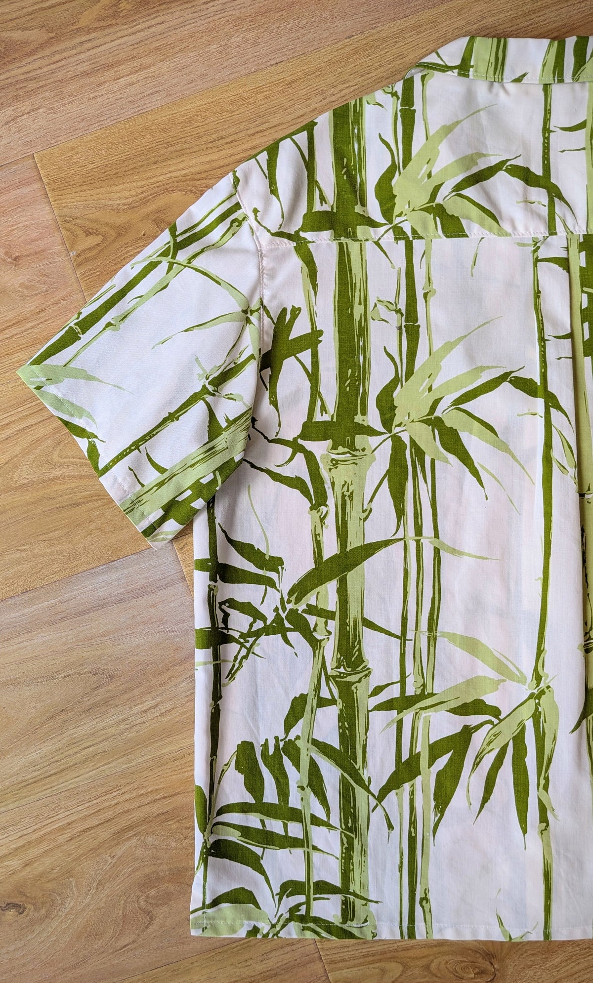 Upcycled Vintage 1970s Cotton Unisex Button-up Shirt (Green Bamboo & White / Size M)