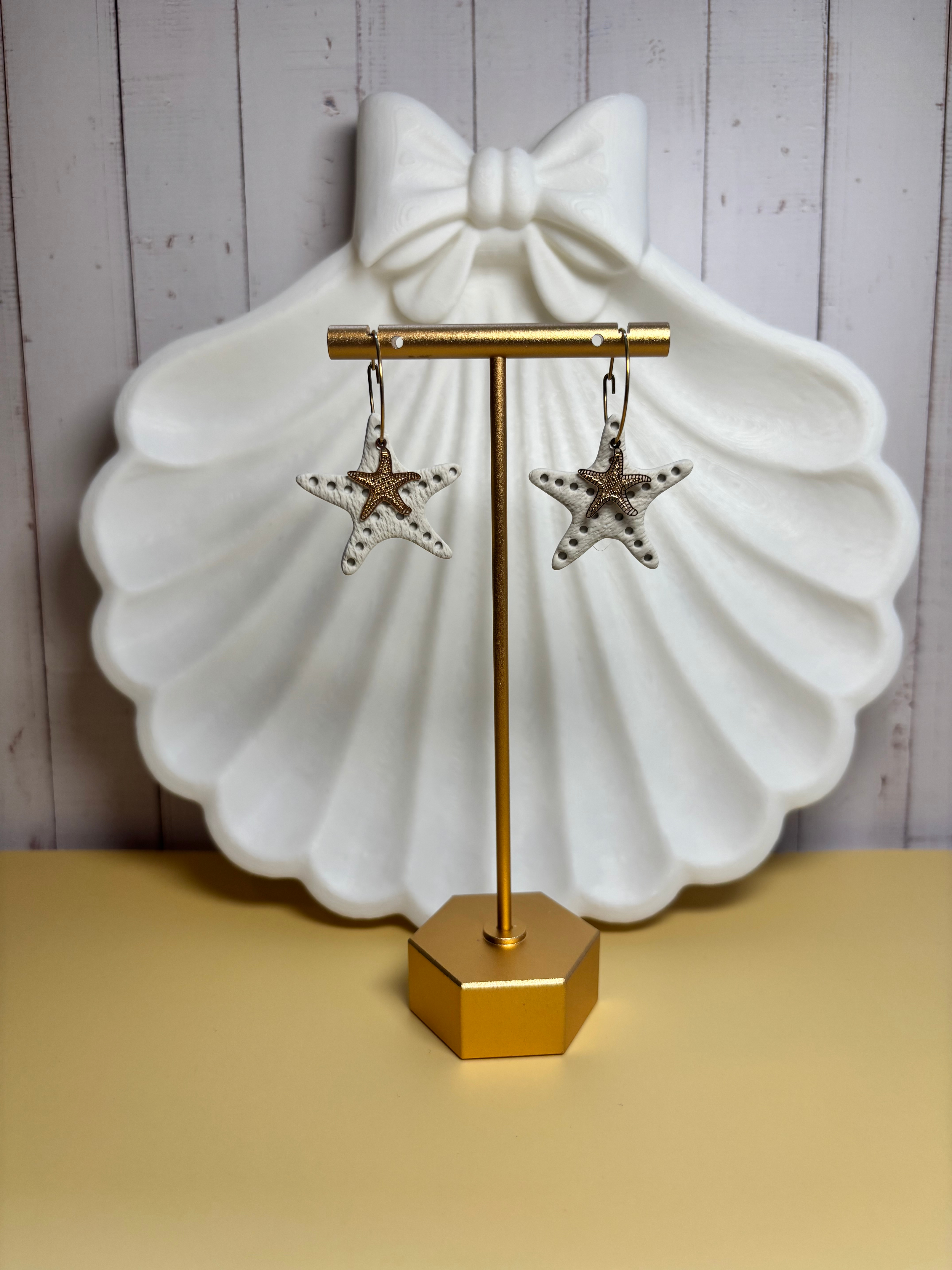 Seaside Stories | Starfish Hoop Earrings