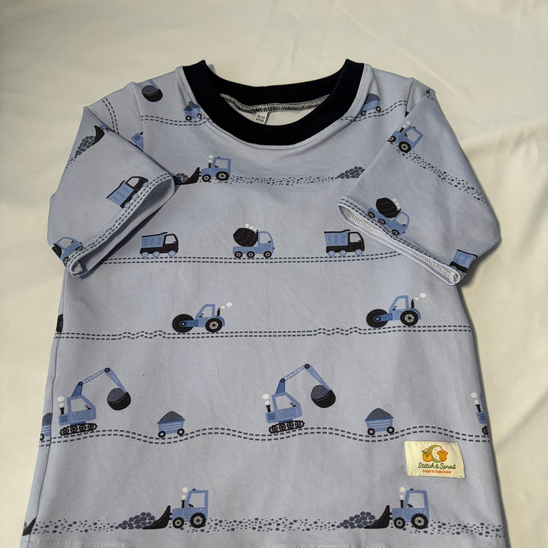 EOFY SALE EARTHMOVERS TEE SHIRT 2-3 YEARS