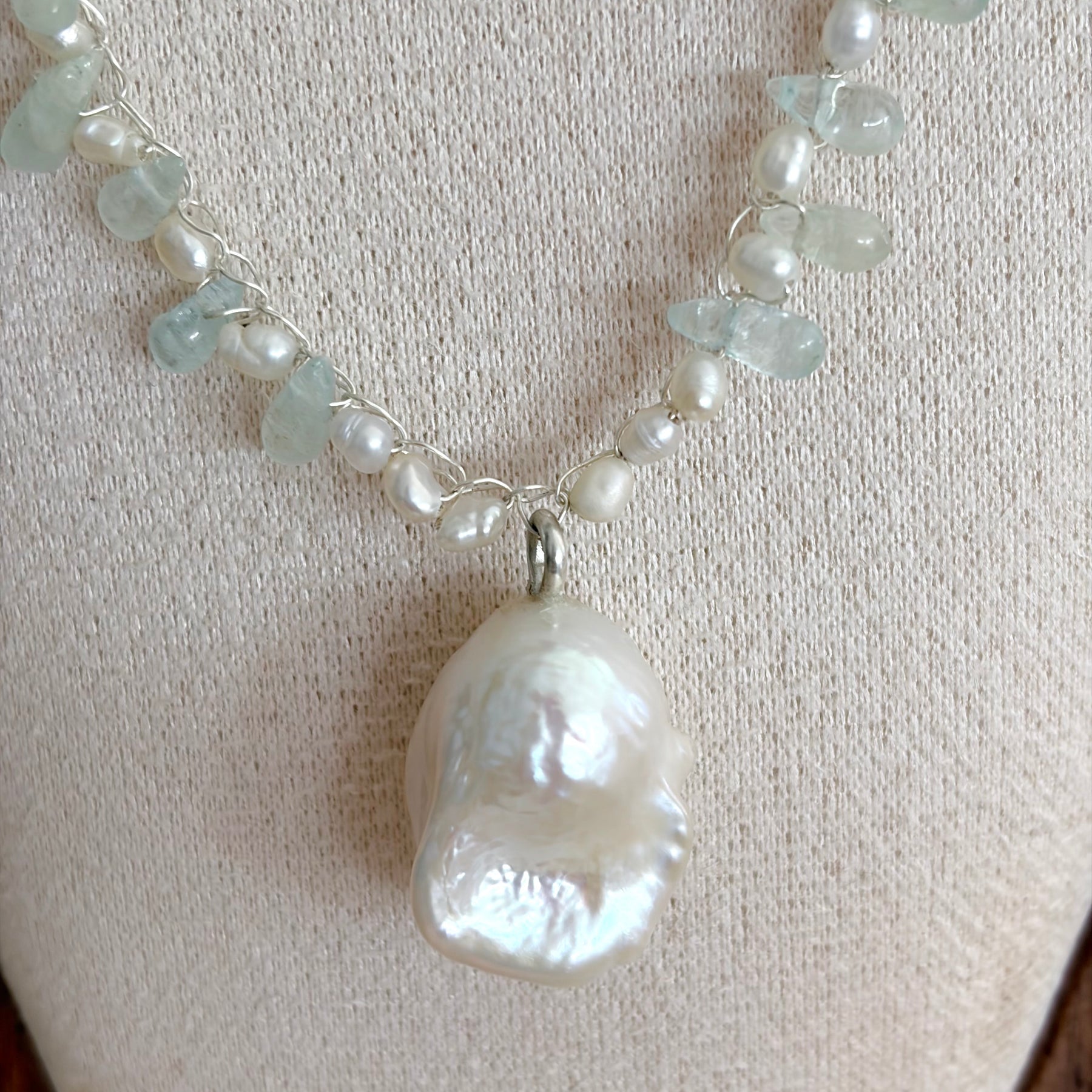 “The One” Necklace Aquamarine and Pearls
