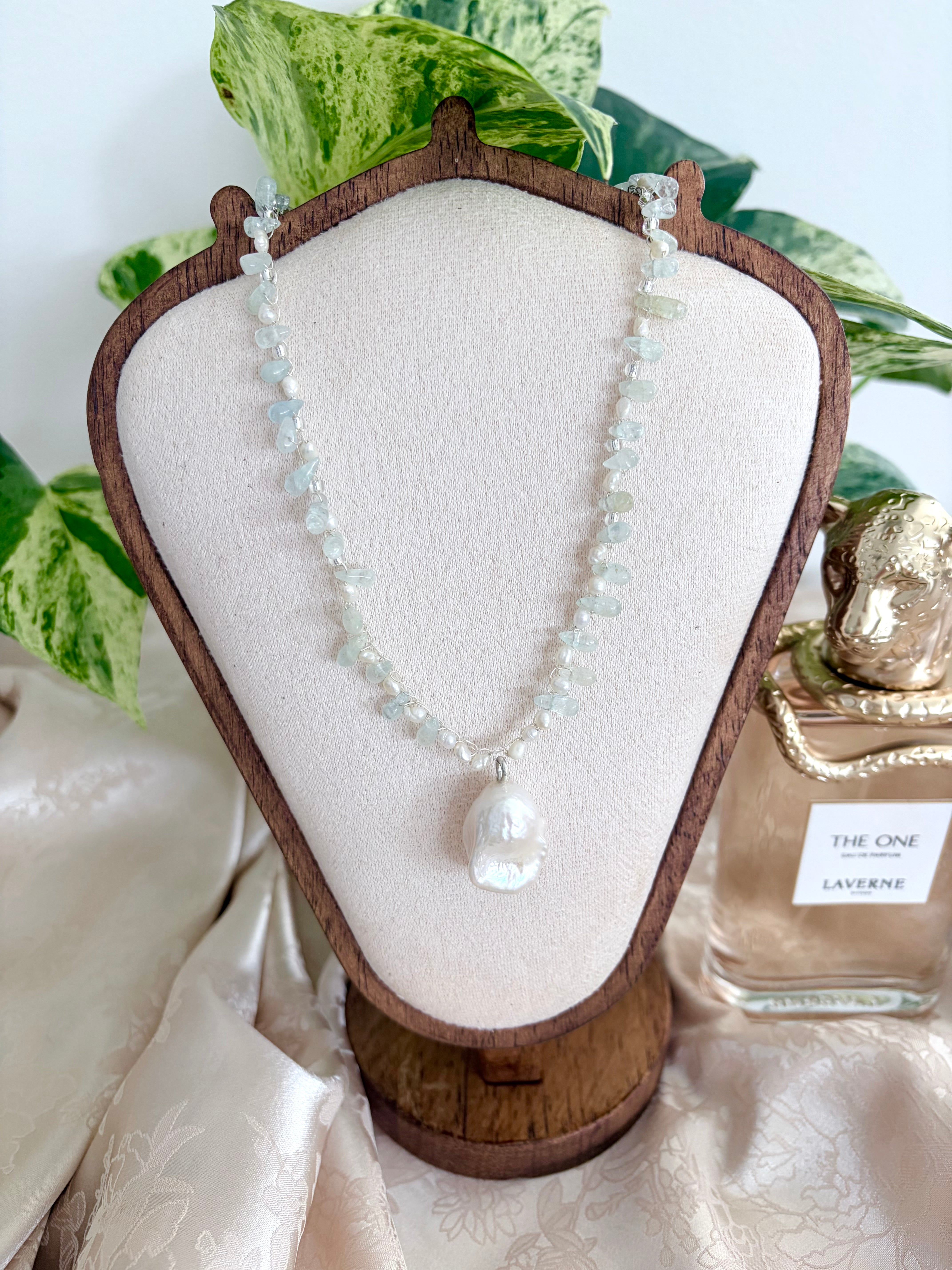 “The One” Necklace Aquamarine and Pearls