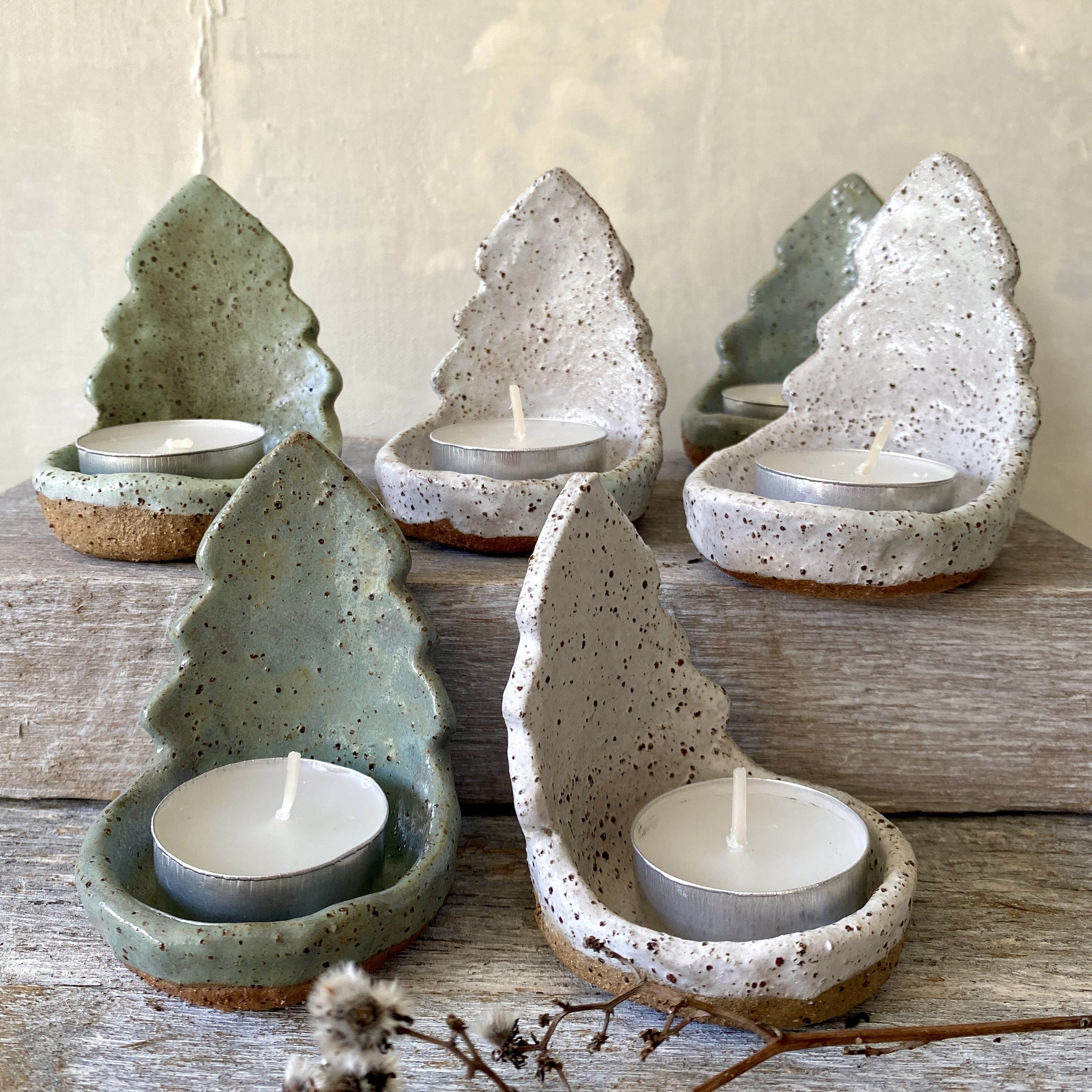 Ceramic Christmas Tree Tealight in White