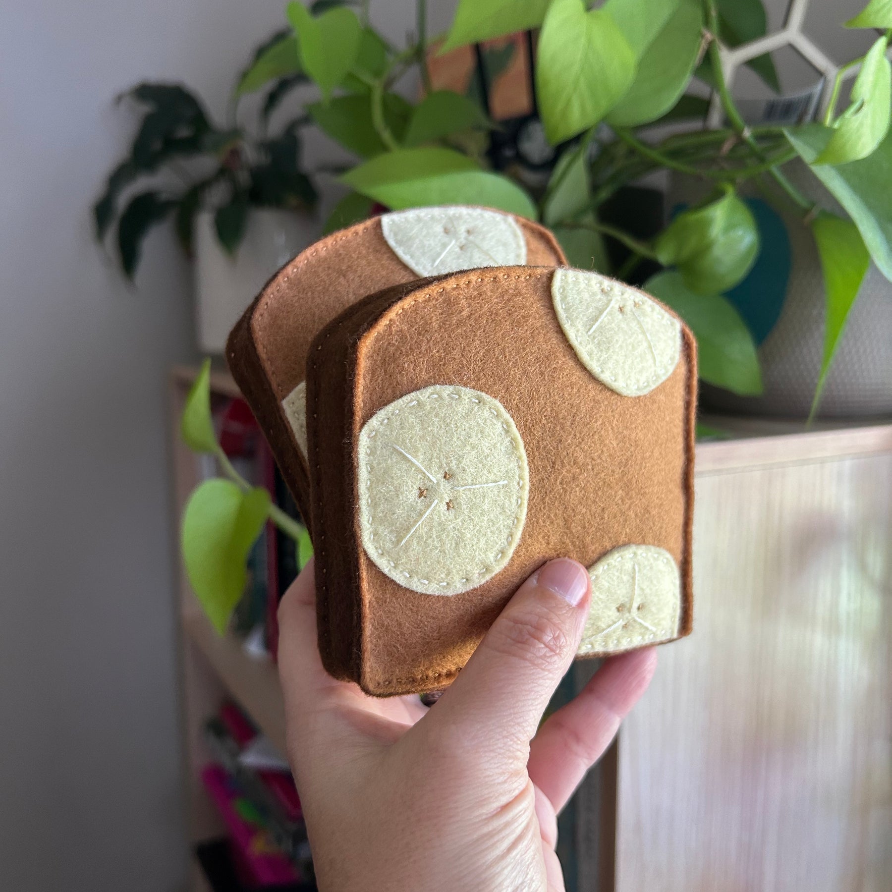 Banana bread, felt, play kitchen