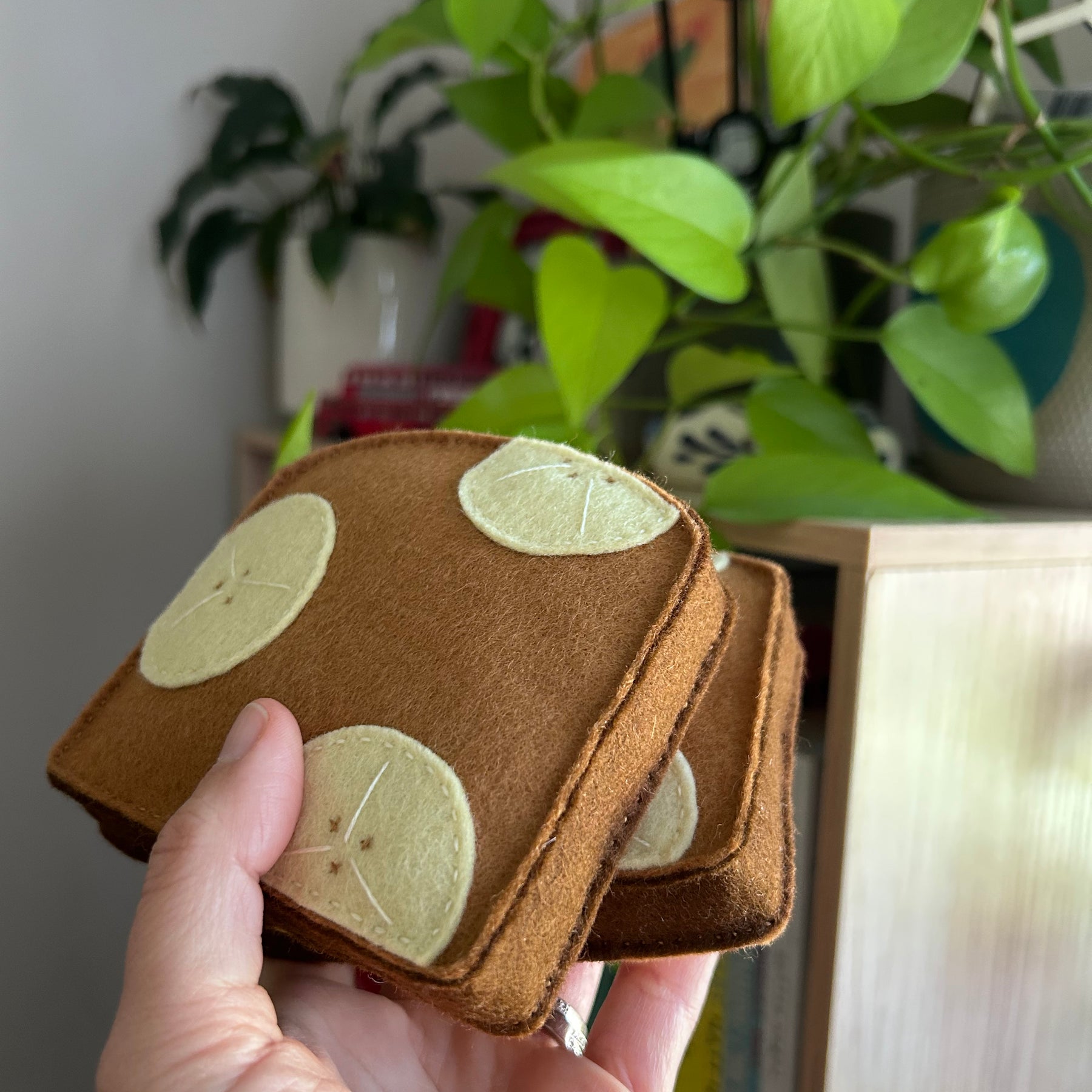 Banana bread, felt, play kitchen