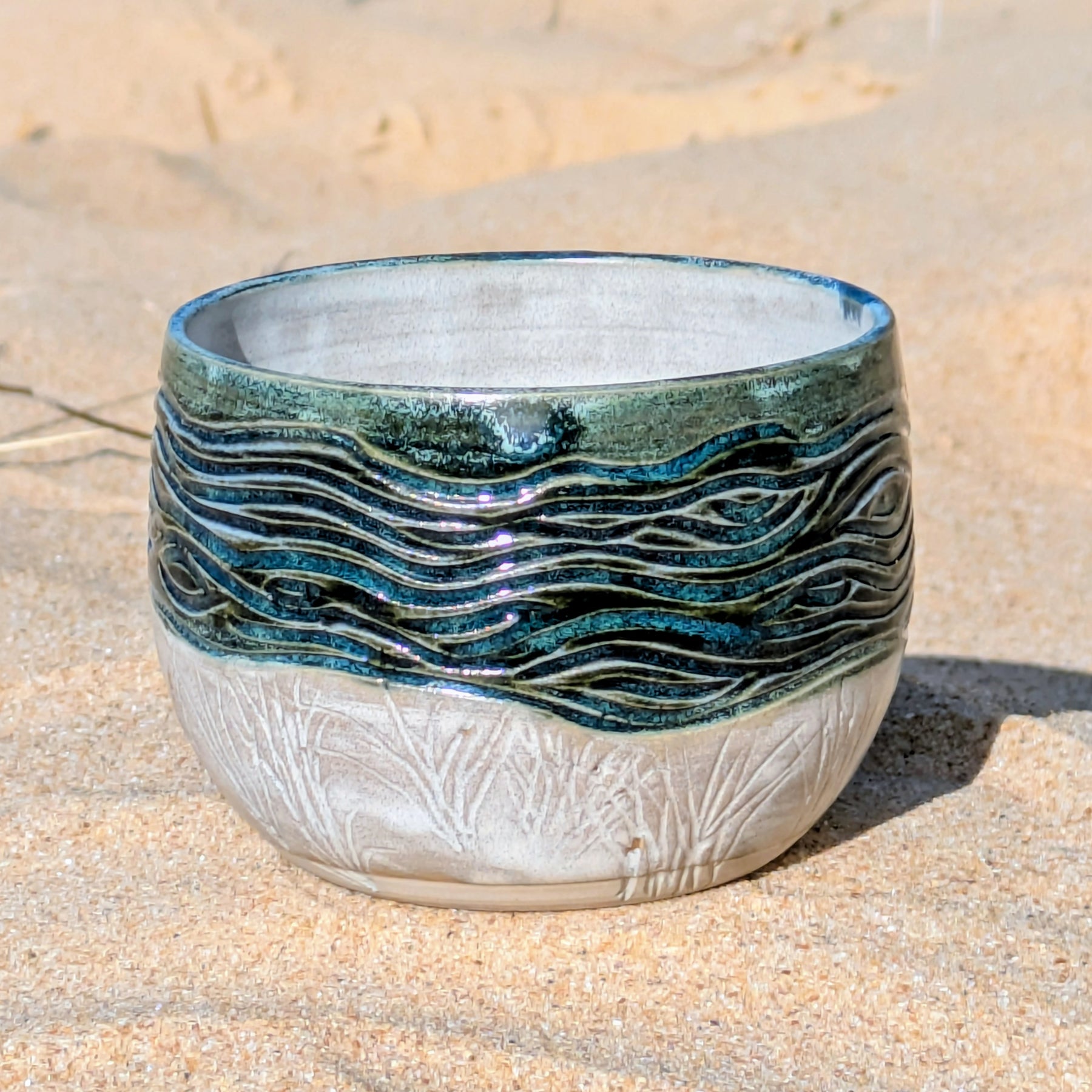 Sand and Waves cup