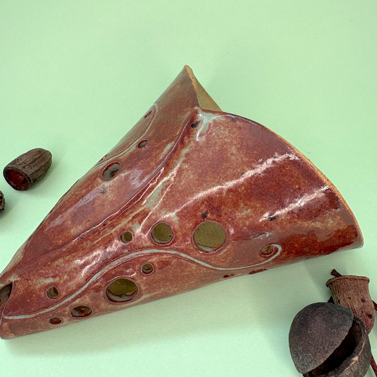 Ceramic wall cone orchid pot