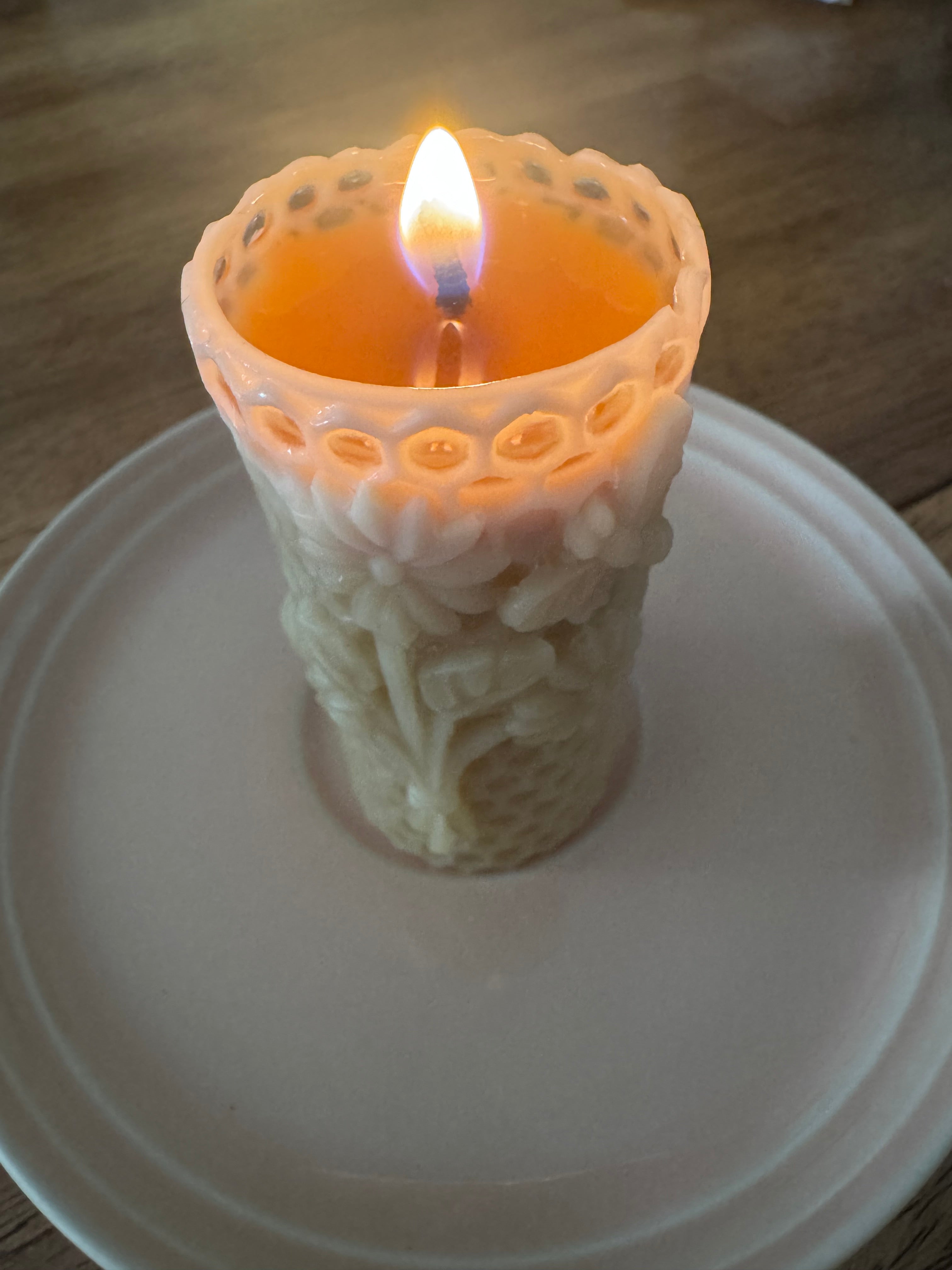 Honeycomb Bouquet Beeswax Candle