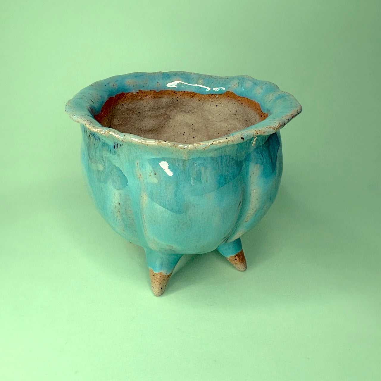 Ceramic cauldron orchid pot