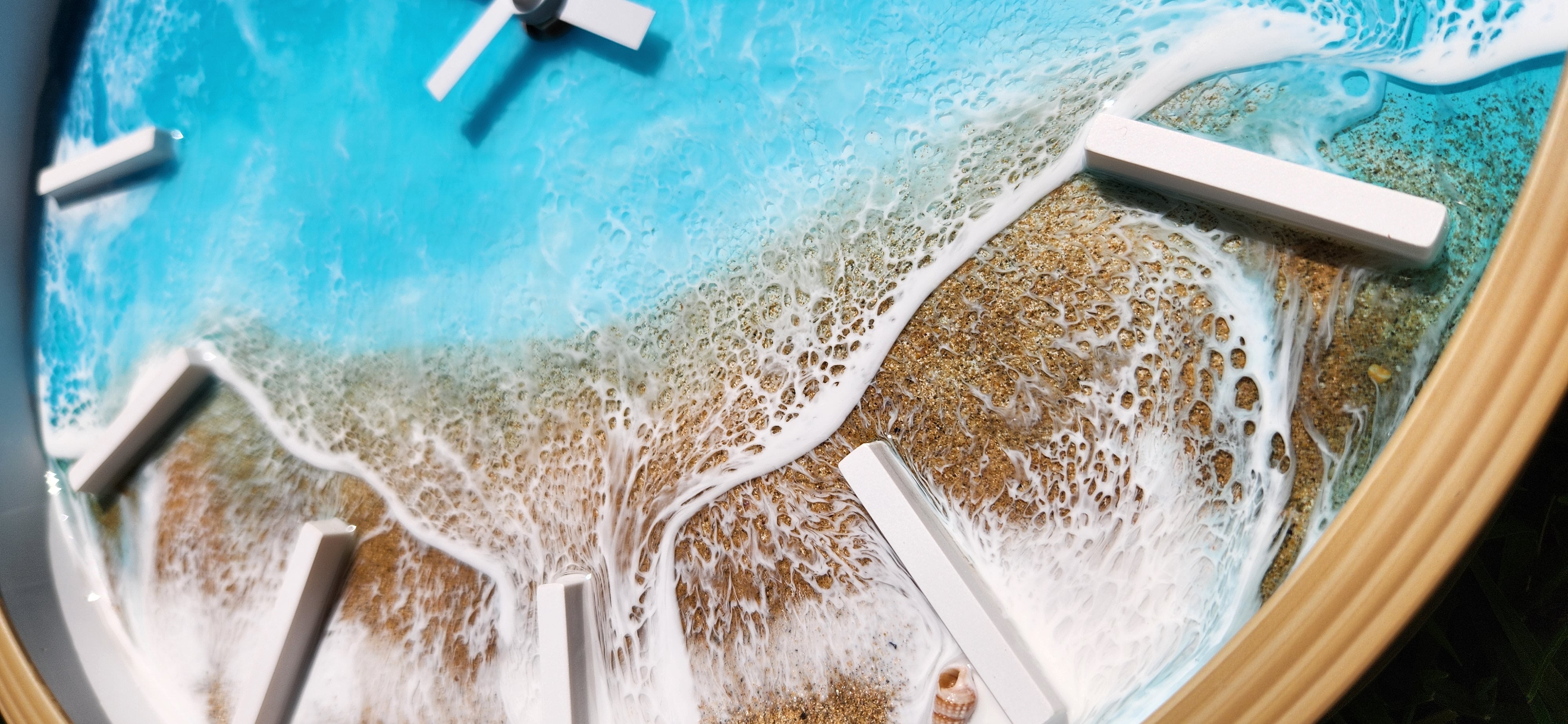 30 cm Turquoise-Blue Beach Resin Art Wall Clock