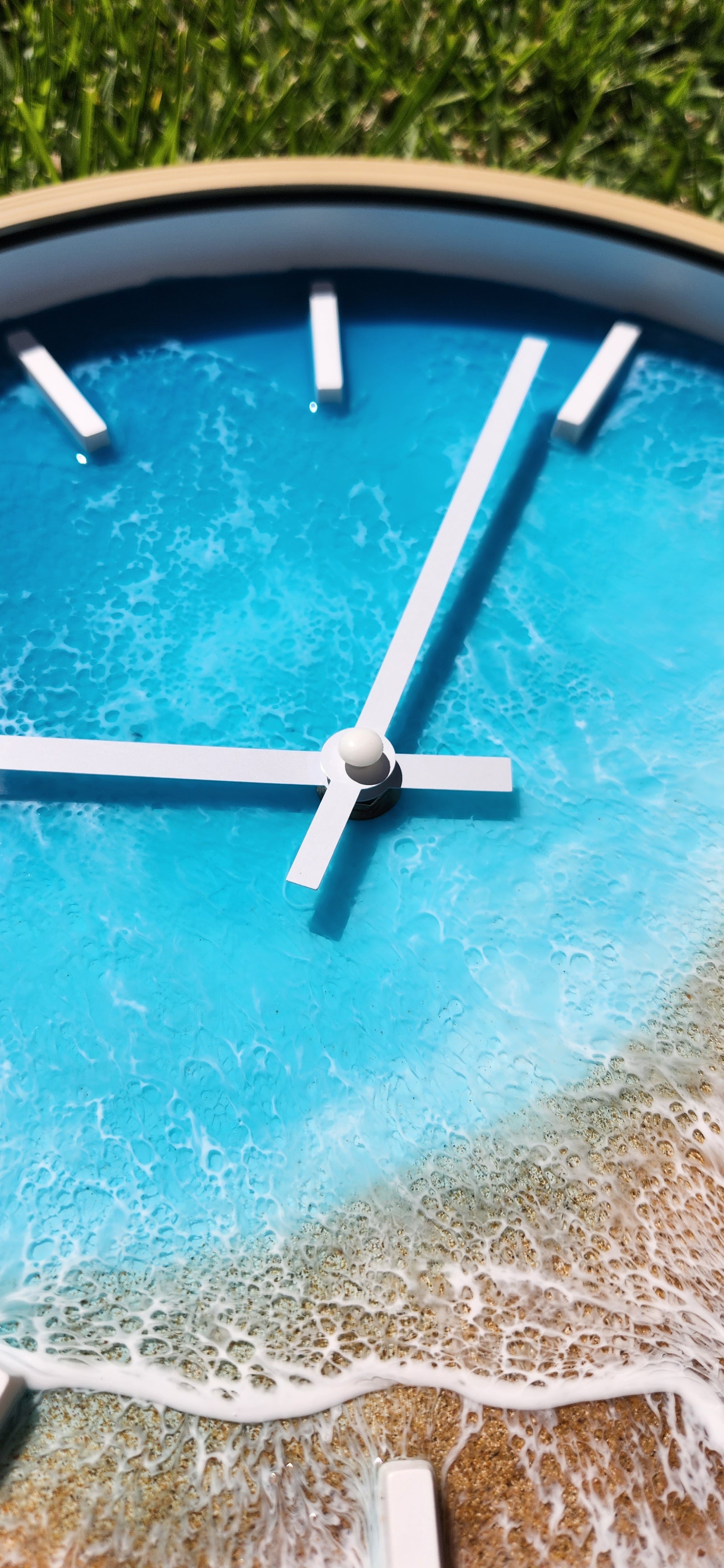 30 cm Turquoise-Blue Beach Resin Art Wall Clock