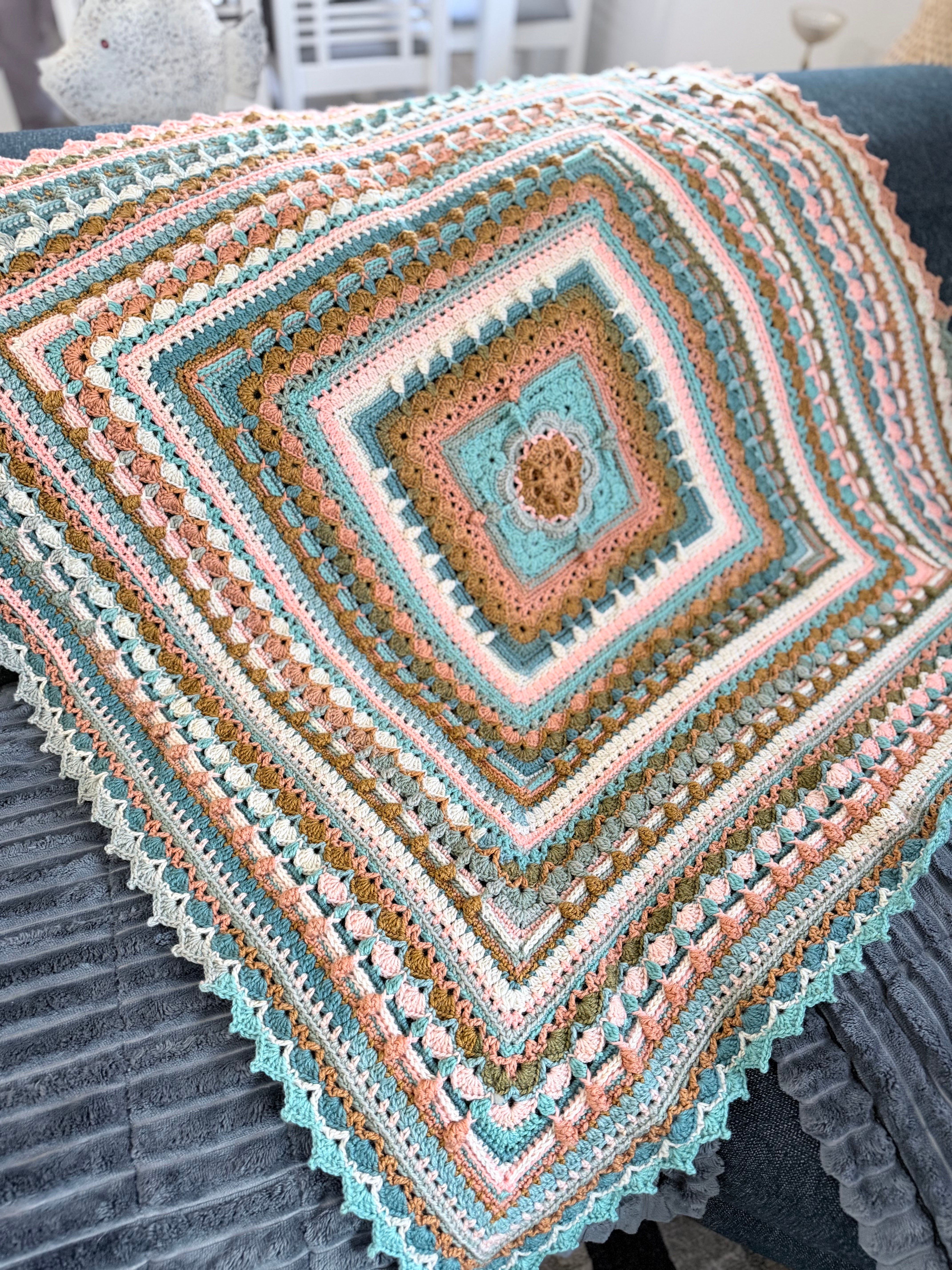 #084-Lap Size Blanket/Throw Rug