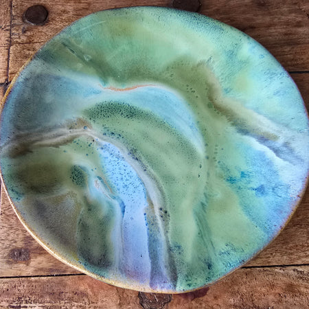 Swirling greens plate