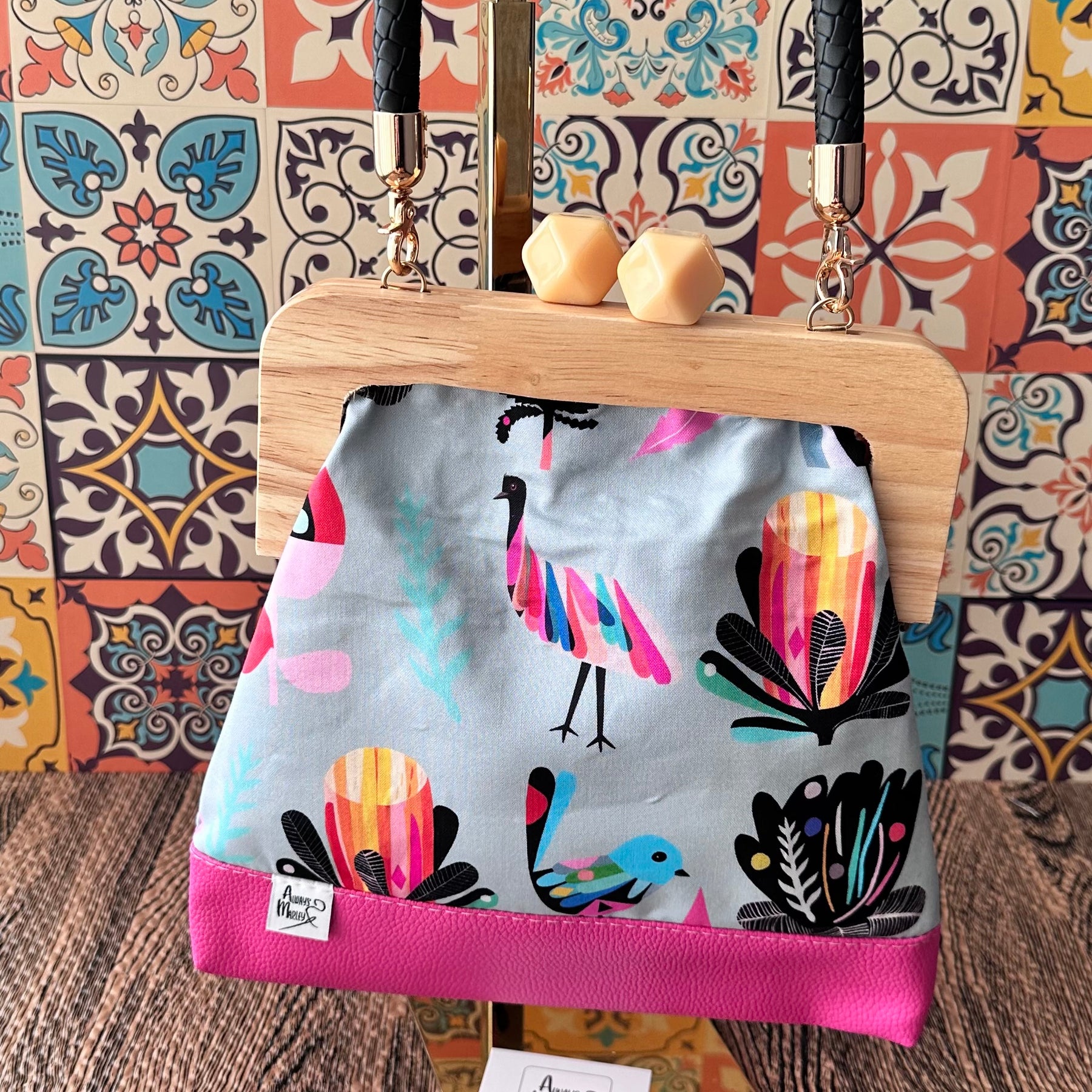 Kiss Lock Clutch with Vinyl Handle