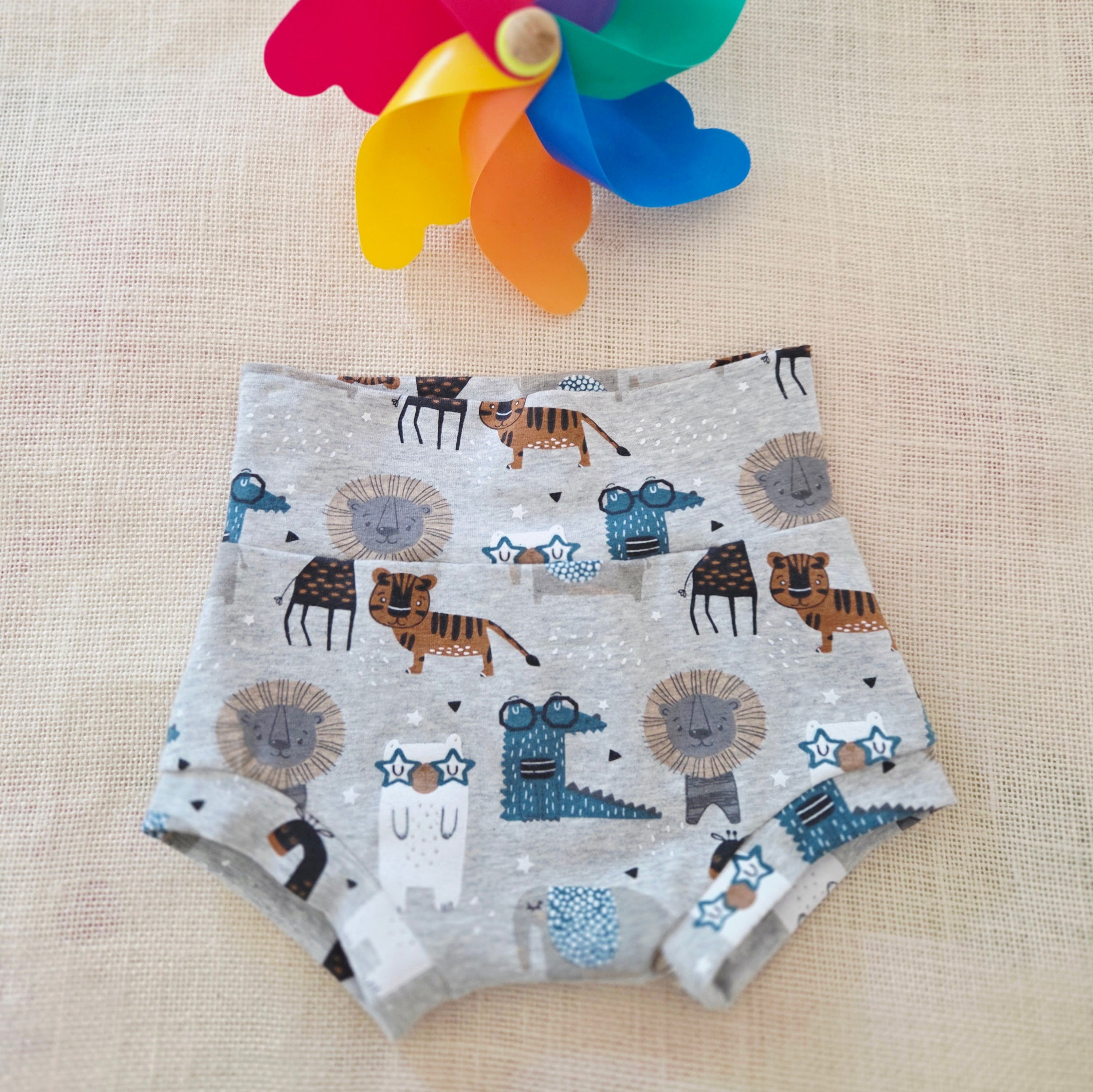 "Safari Stars" Bummies - Size 9-12 Months