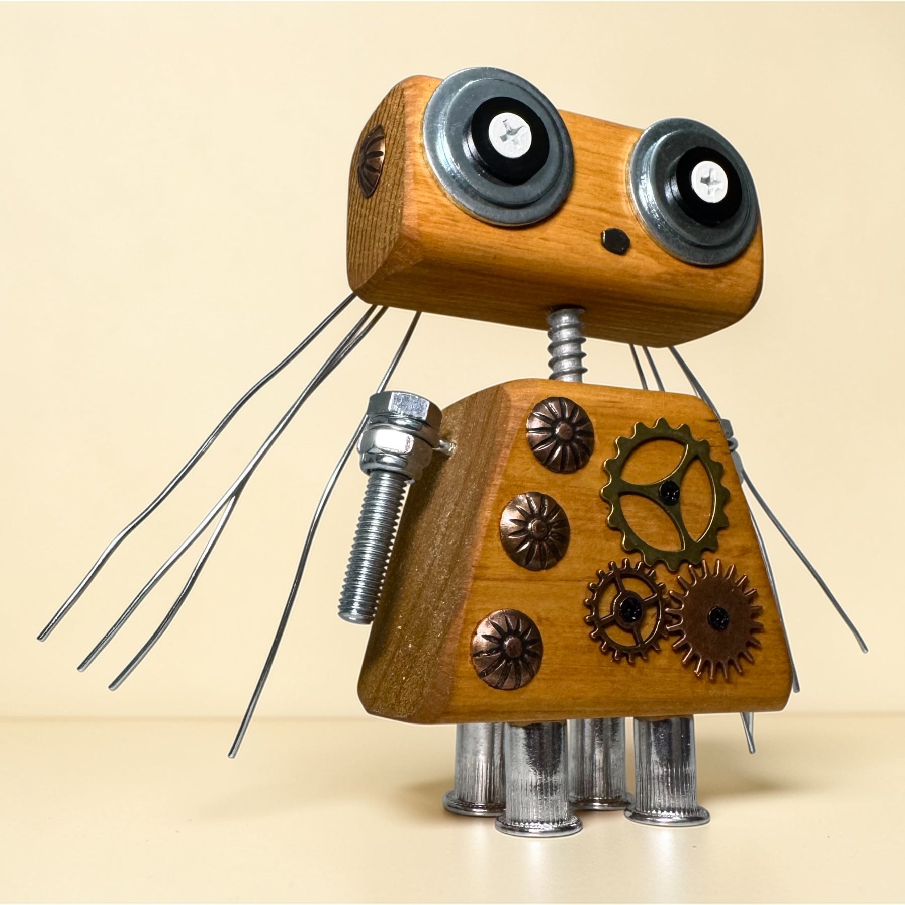 Alicia - Wooden Steampunk Robot