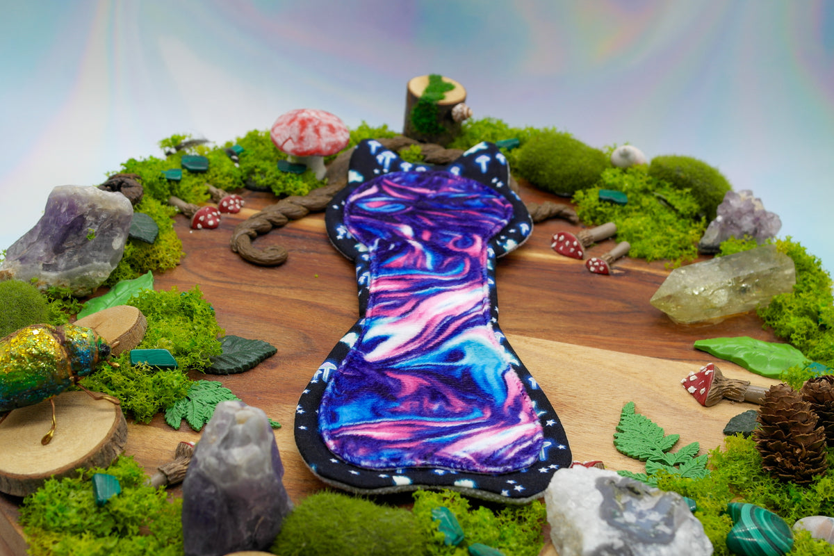 Reusable period cloth pad 10" moderate - Pixies
