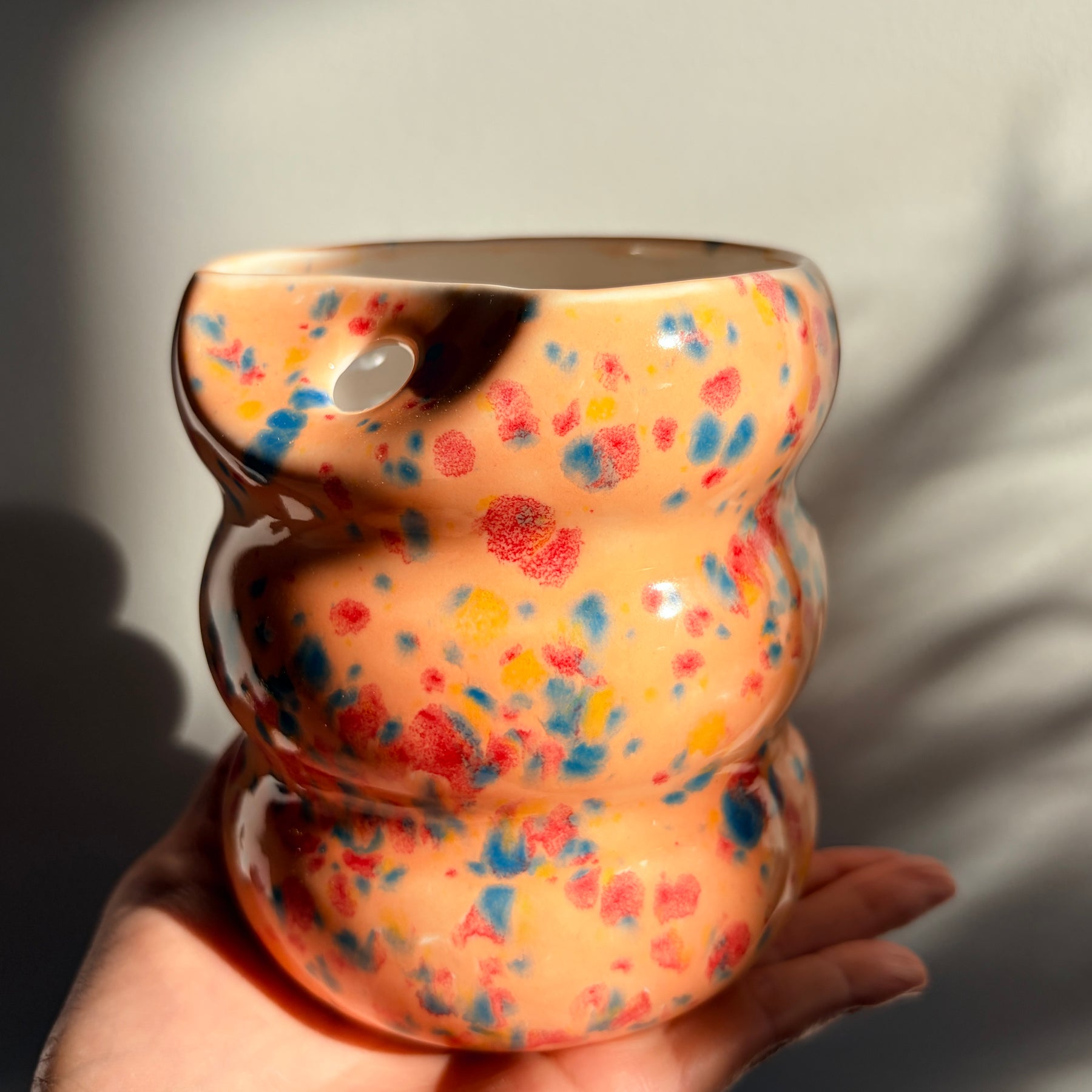 Handcarfted Porcelain Tumbler with Silicon Straw, 600mL Bubble Cup in Peachy Glaze