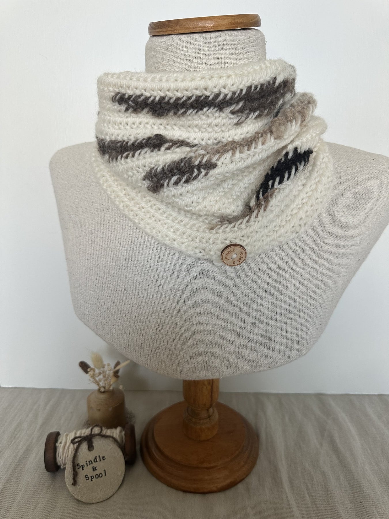 ‘Rustic’ Viking Nalbinding Wool Cowl or Neck Warmer