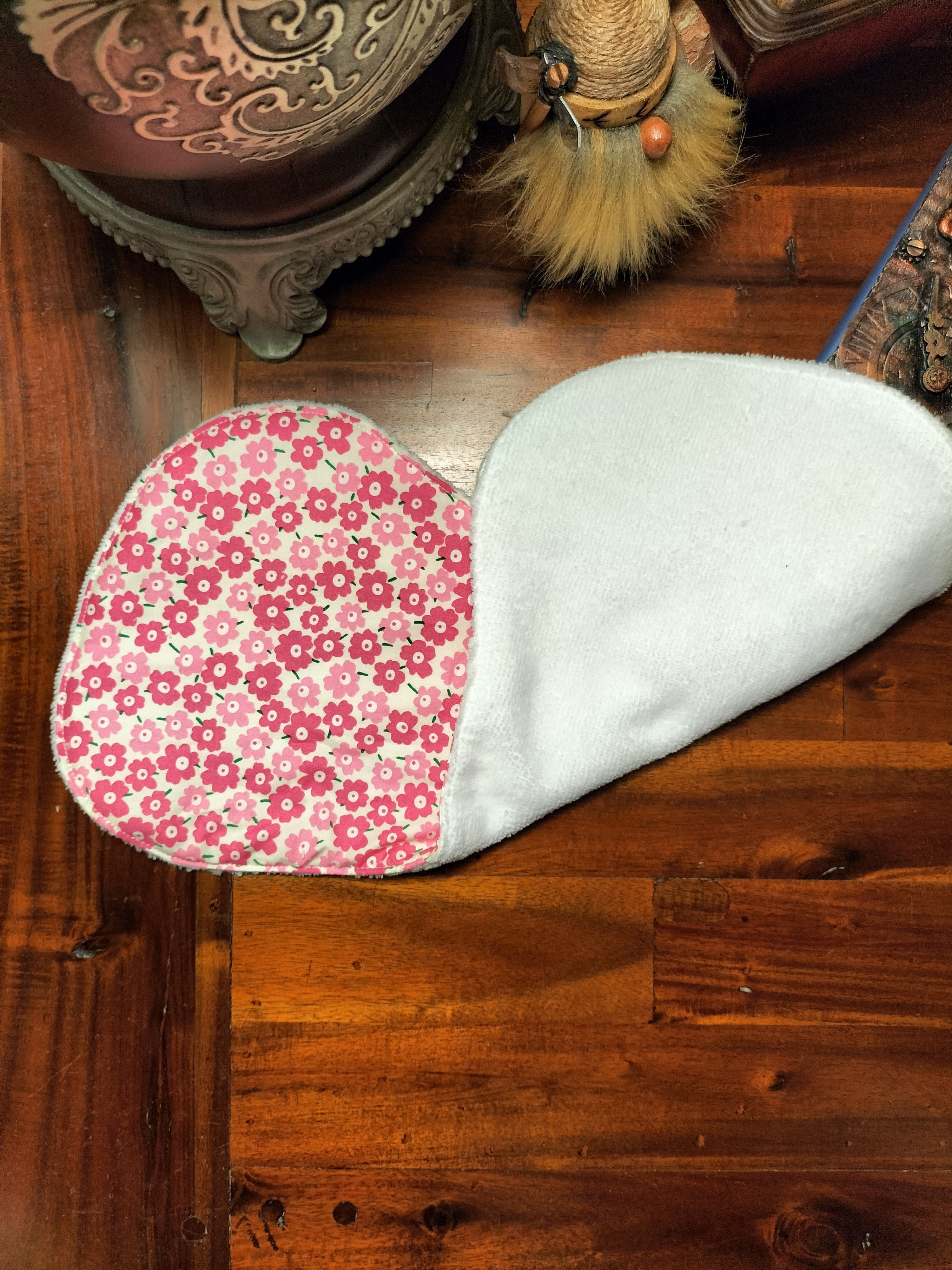 PINK ON WHITE  GIFT BUNDLE