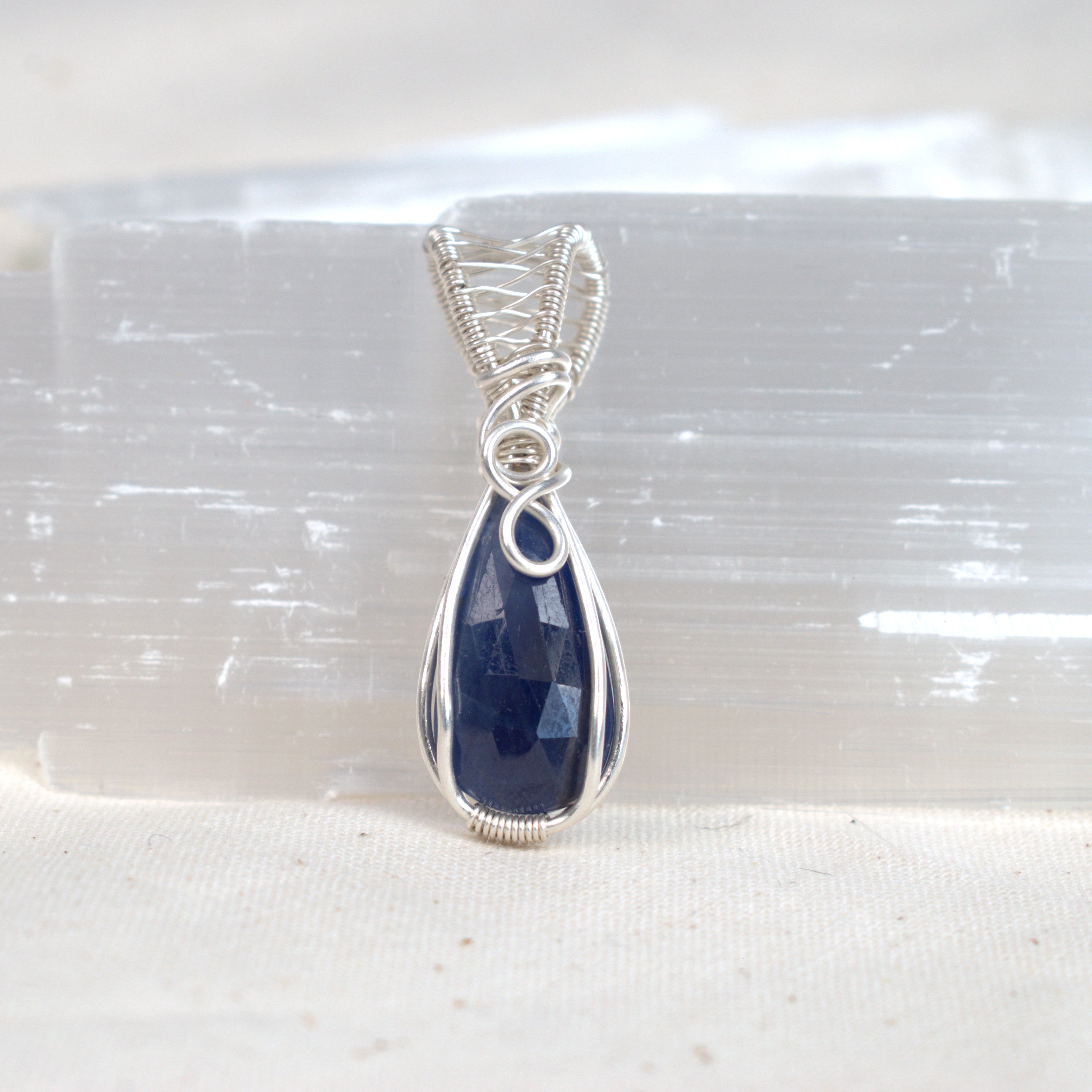 After Dark – Blue Sapphire Pendant in Silver-Filled Wire